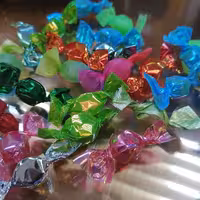 شکلات مینی رنگی کندی