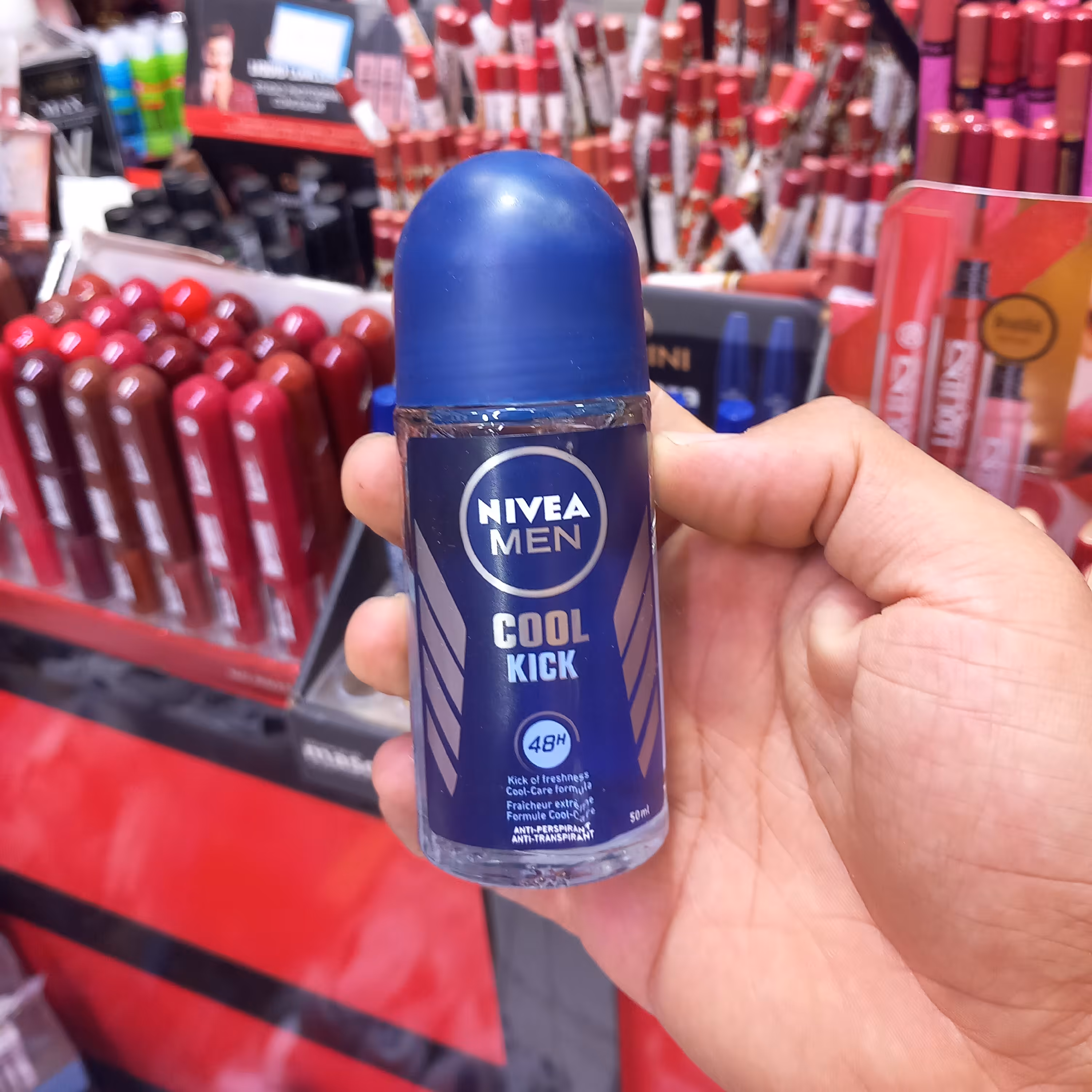 مام رولی نیوا کول کیک