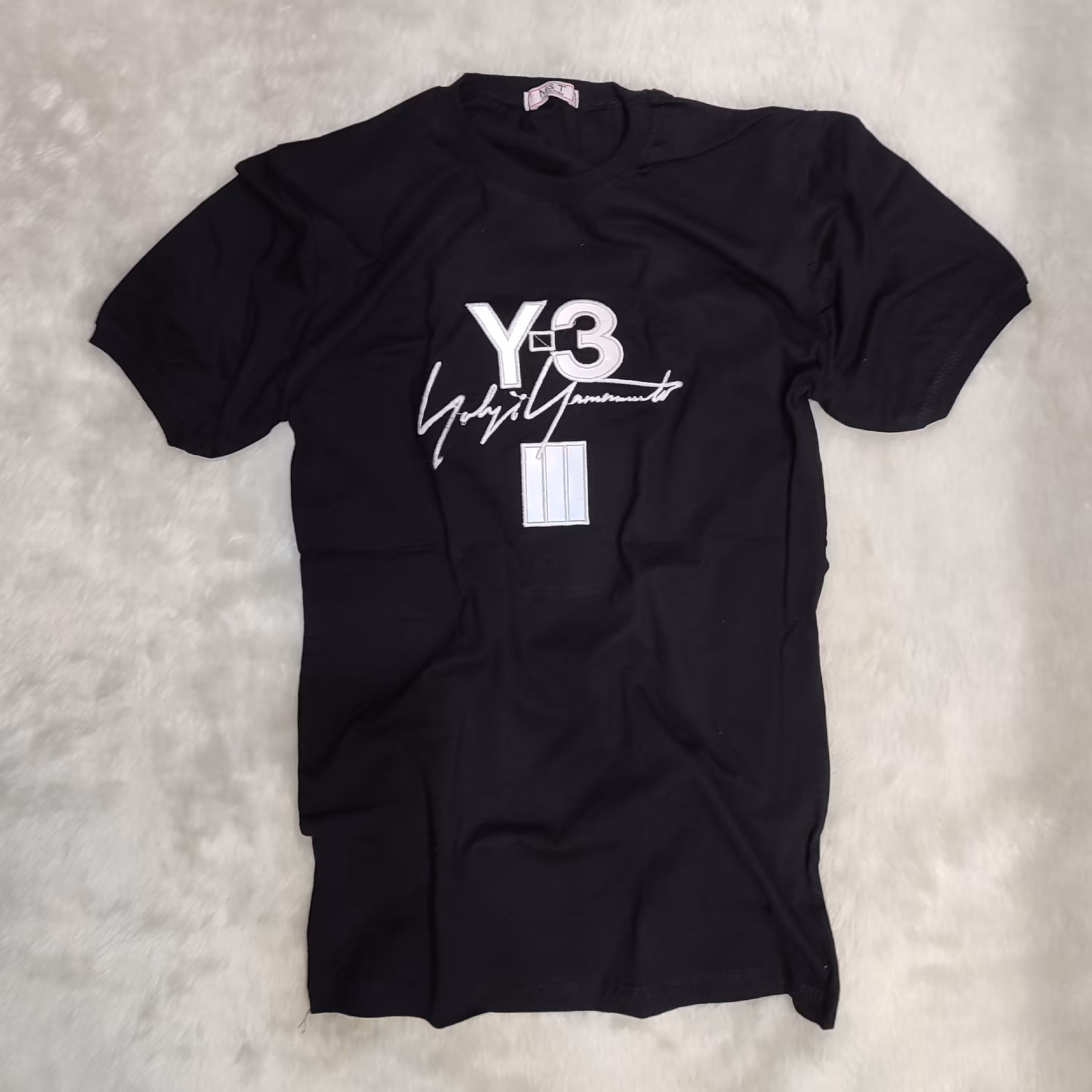 تیشرت سوپر نخ پنبه چاپ گلدوزی شده و شبرنگ دارای تنوع رنگ و سایز بندی