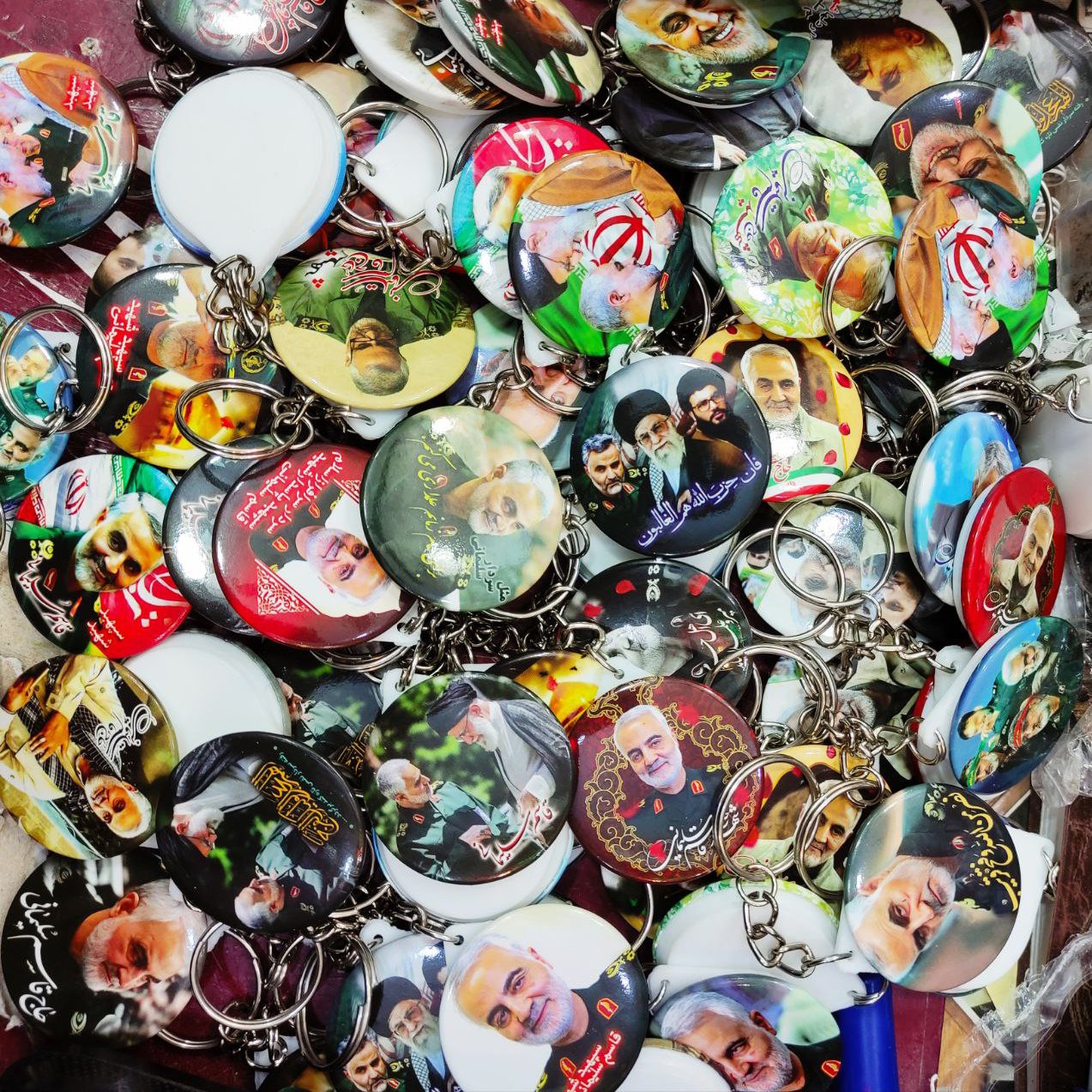 جاکلیدی گرد حاج قاسم(بسته 50 عددی)