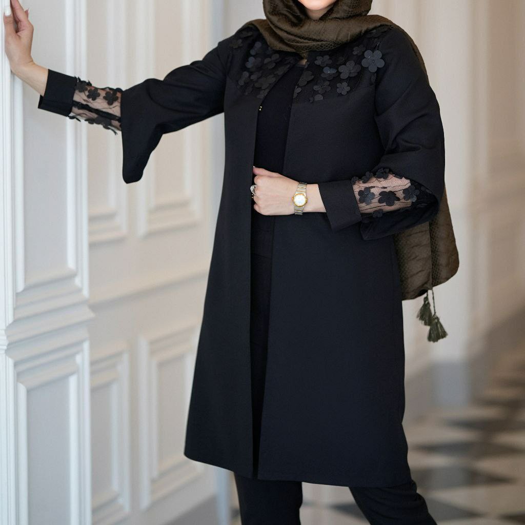 مانتو مجلسی کرپ مازراتی از کالکشن عید 1403 در رنگبندی زیبا