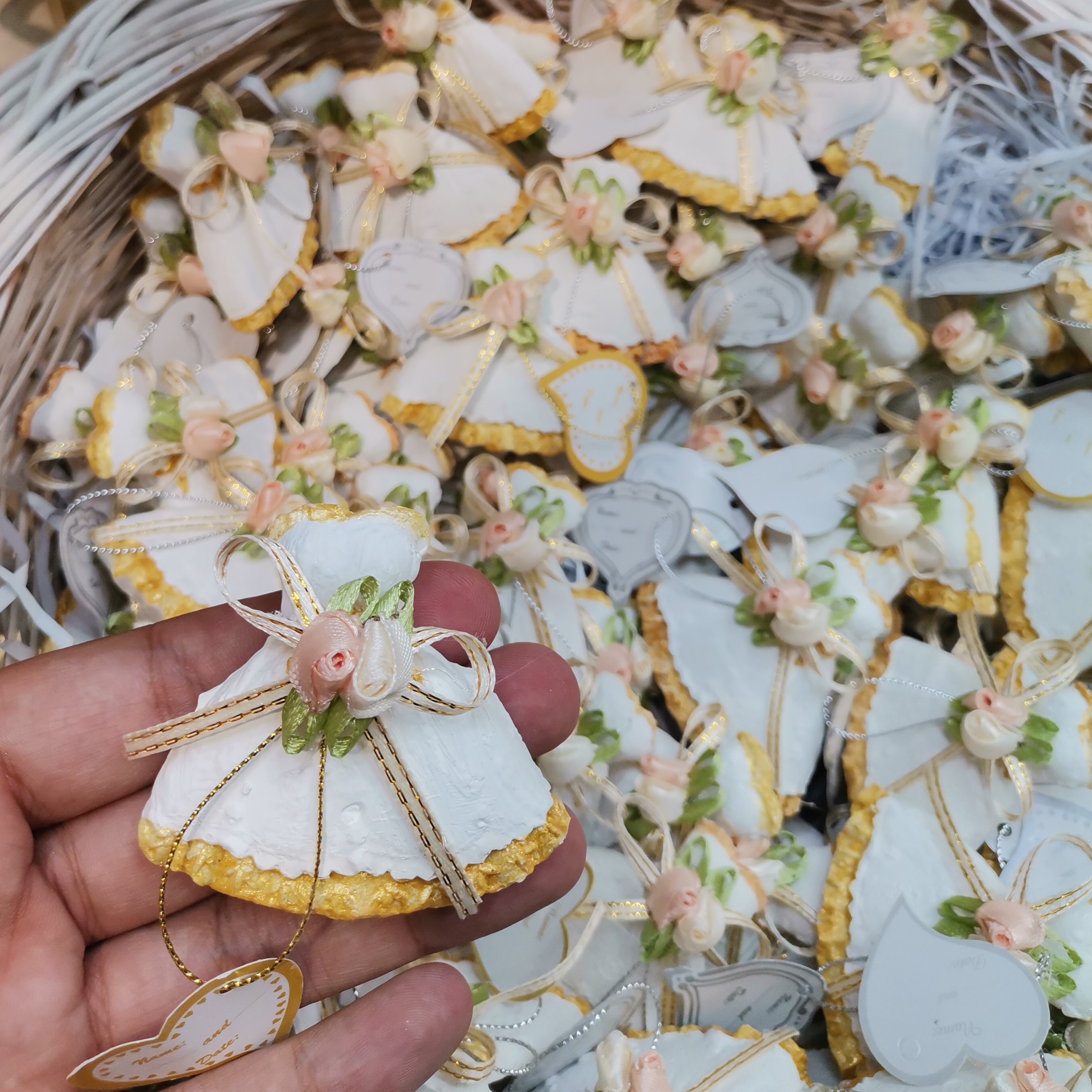 بسته 15 عددی گیفت لباس عروس 