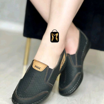 کفش بزرگ پا