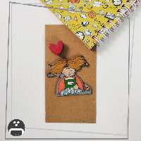 پیکسل ، مگنت ، استیکر  طرح کتابخوان پیکسل ساز/جنس چوبی و نقاشی شده و ضدآب