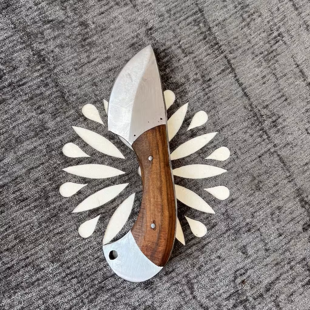 چاقوی پوست کنی طرح عقربی بیات