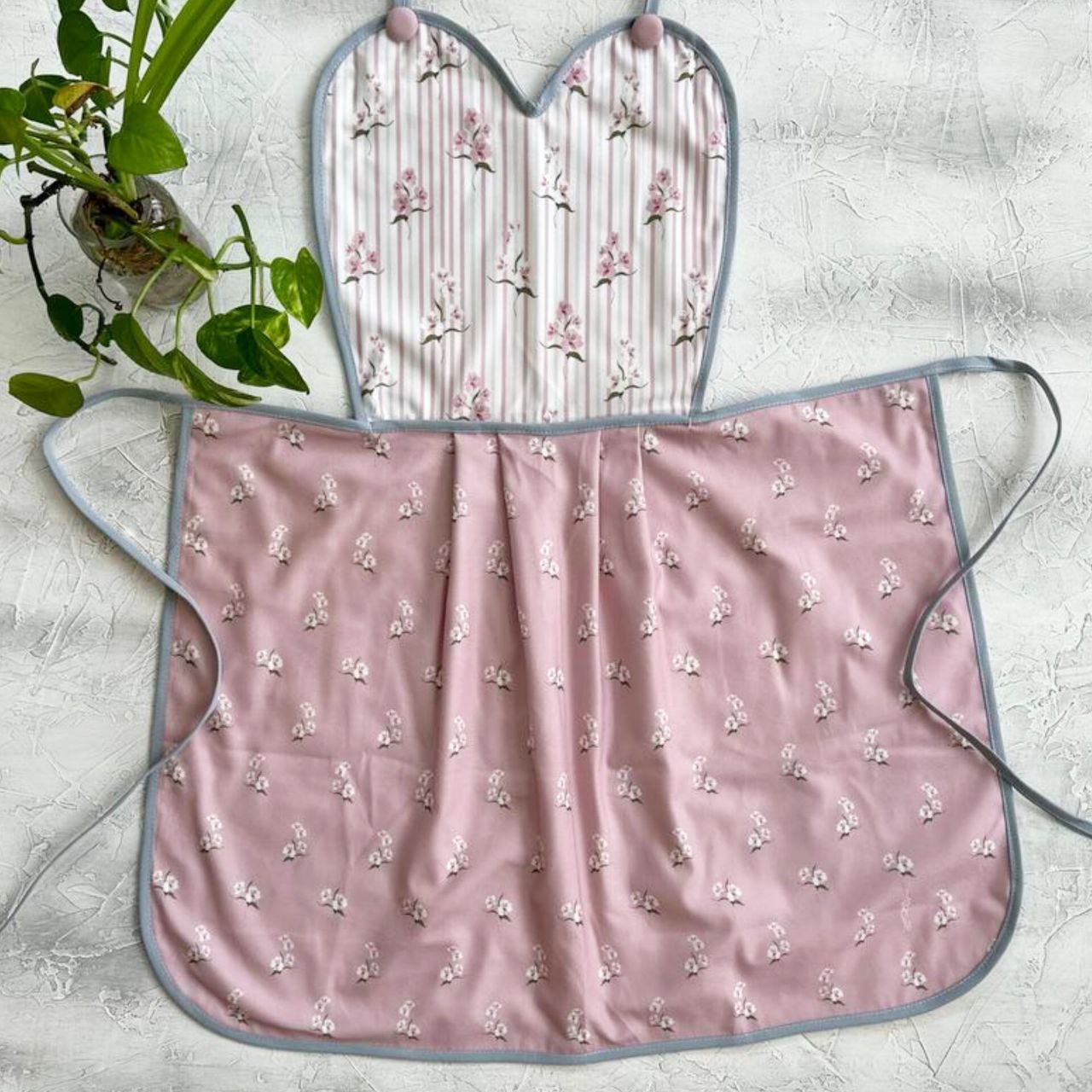 پیشبند مخمل نسوز مدل ندا طرح 38