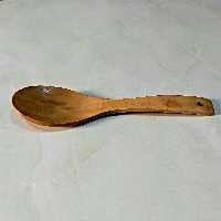 قاشق چوبی