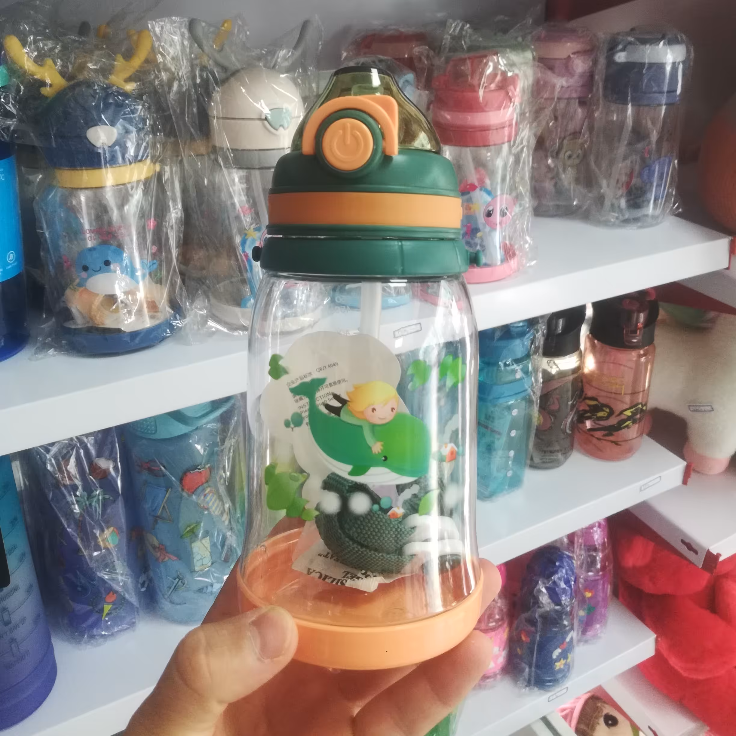 قمقمه نشکن، قمقمه مدرسه، قمقمه فانتزی، قمقمه 500میل،قمقمه نی دار، بطری آب 