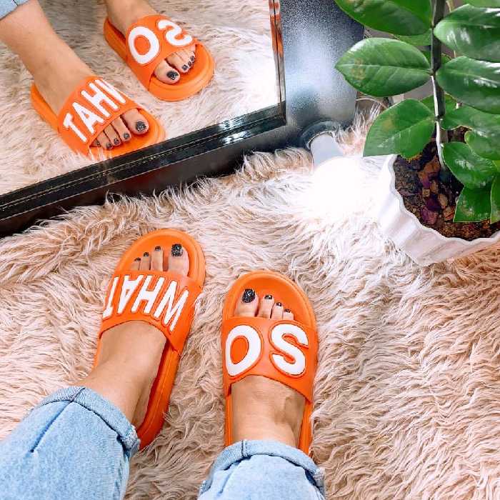 دمپایی  جدید و راحت  با کد so what  رنگ نارنجی  سایز بندی 37 تا 40 مناسب همه سلیقه ها