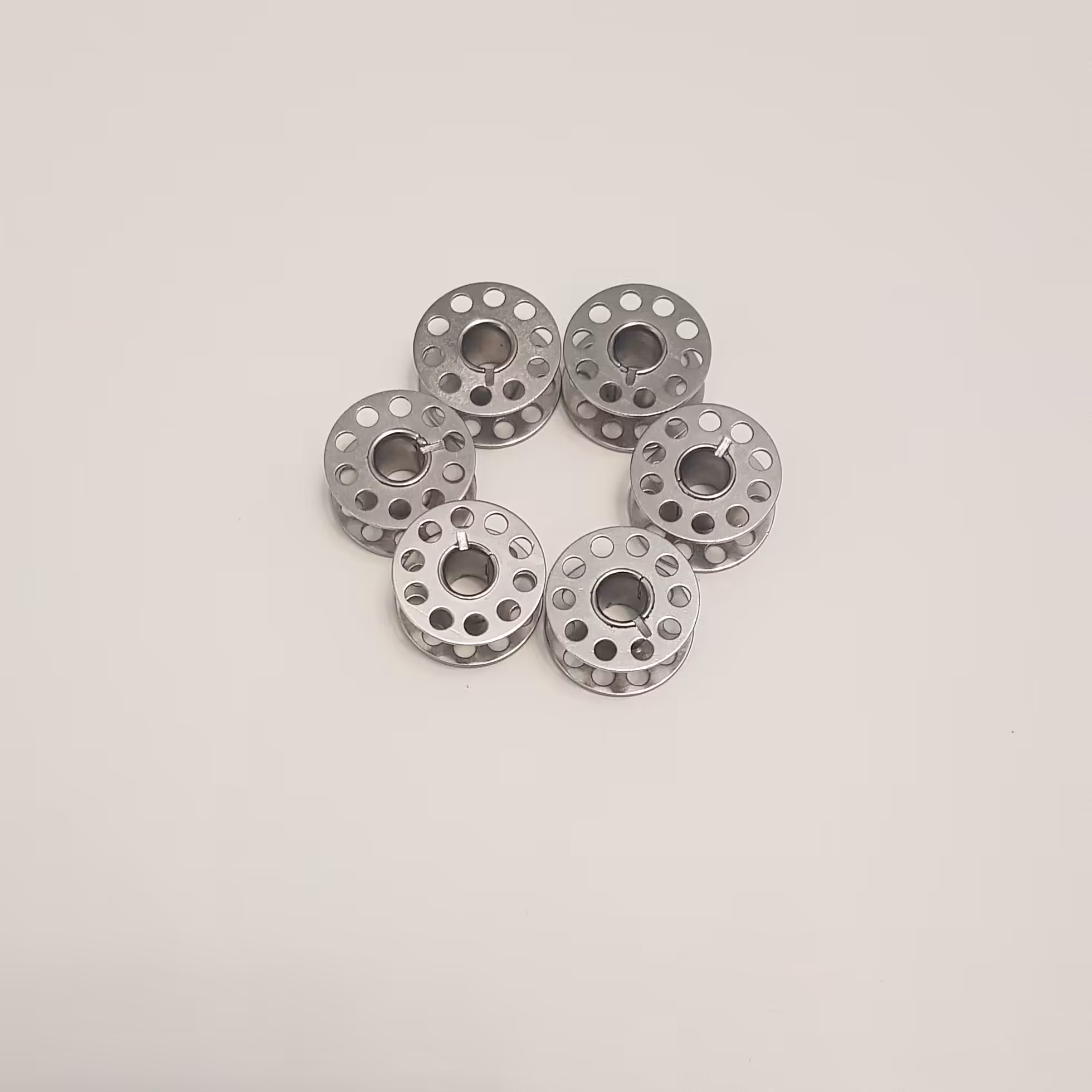 ماسوره چرخ خیاطی فلزی 