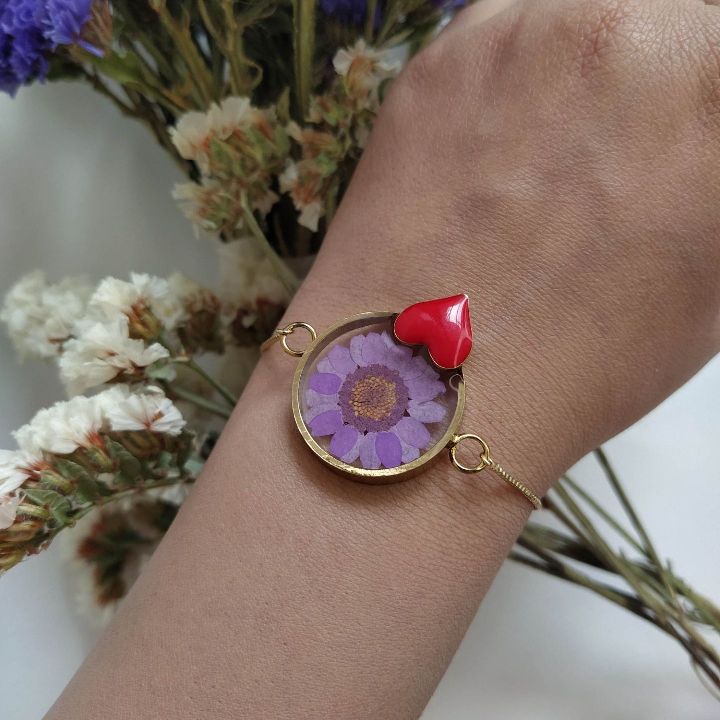 دستبند گل و قلب 