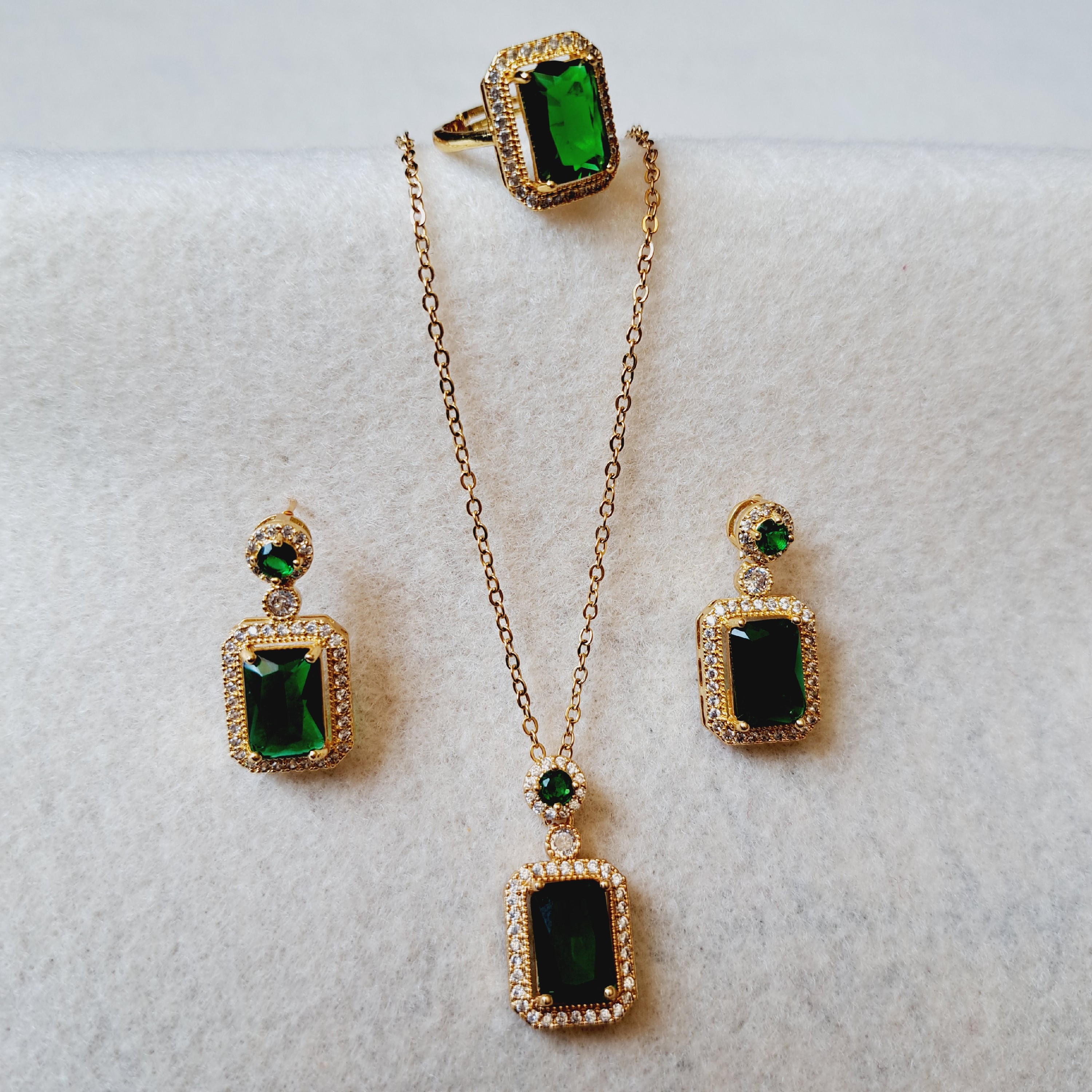 سرویس جواهر استیل پر نگین ضد حساسیت رنگ ثابت وارداتی 