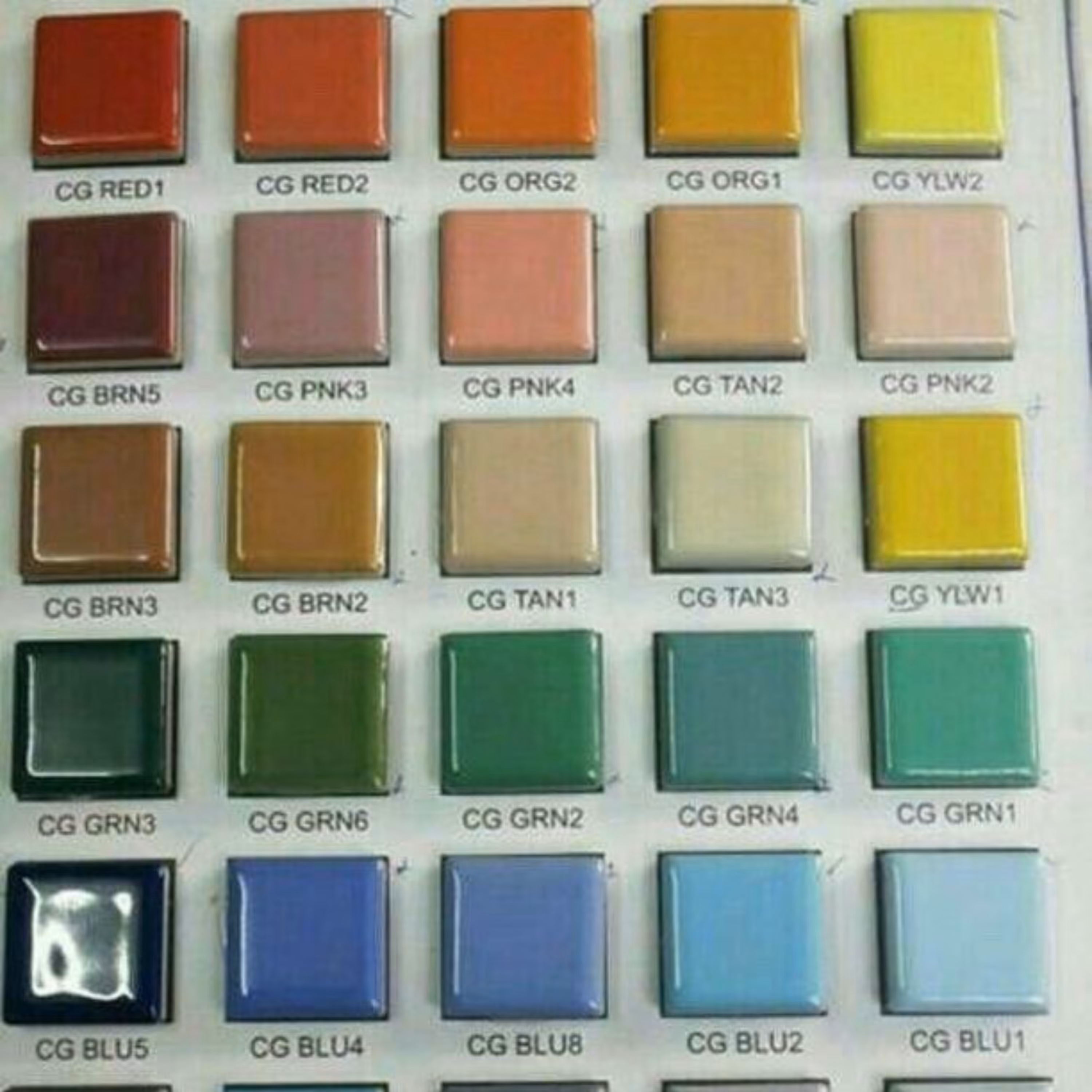 کاشی استخری فقط قرمز و سورمه ای و مشکی 144 عددی