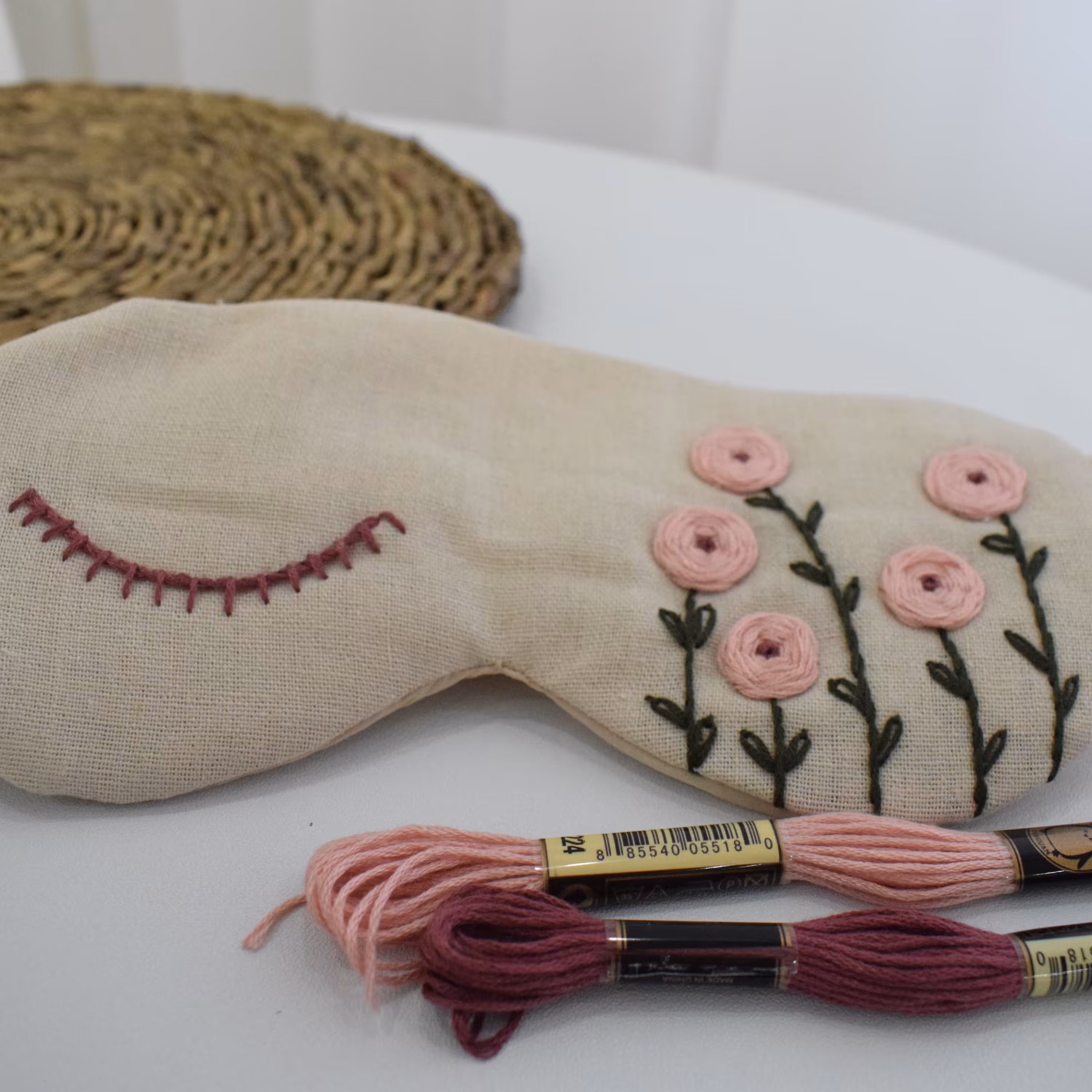 چشم بند لینن گلدوزی شده