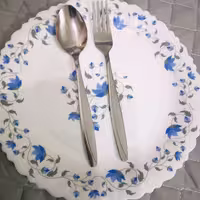 سرویس قاشق و چنگال 36 عددی طرح تک خطی مارک ماینز جنس فولاد سه دست قاشق و سه دست  چنگال 