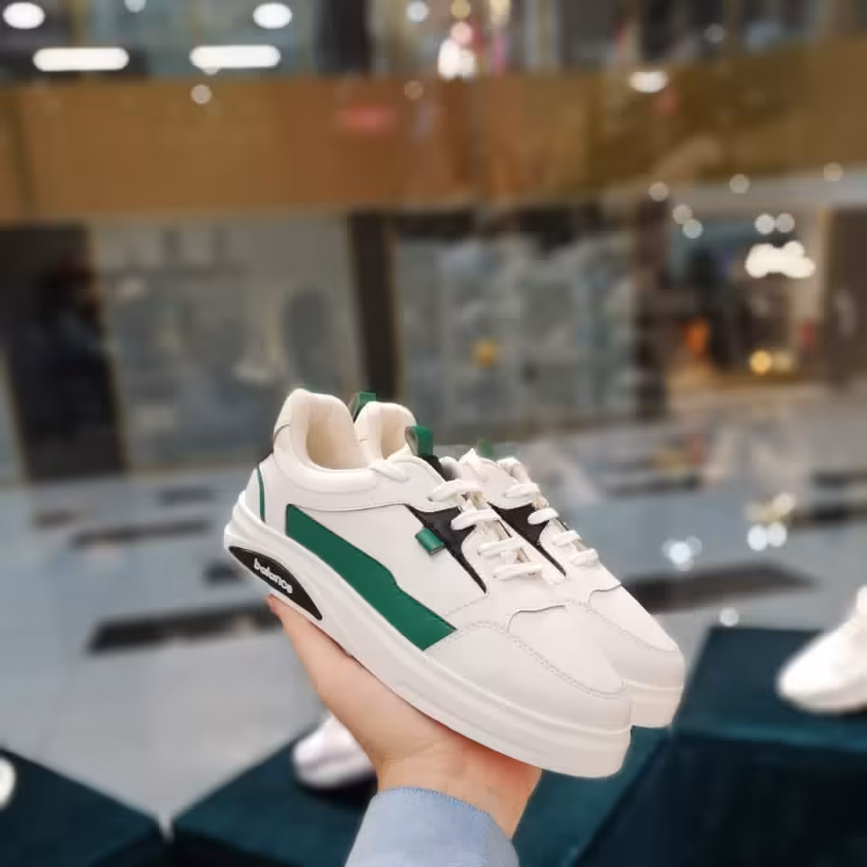 ونس بالنسیاگا در دو رنگ سفید نارنجی و سفید سبز با بهترین کیفیت و سایز بندی تکمیل