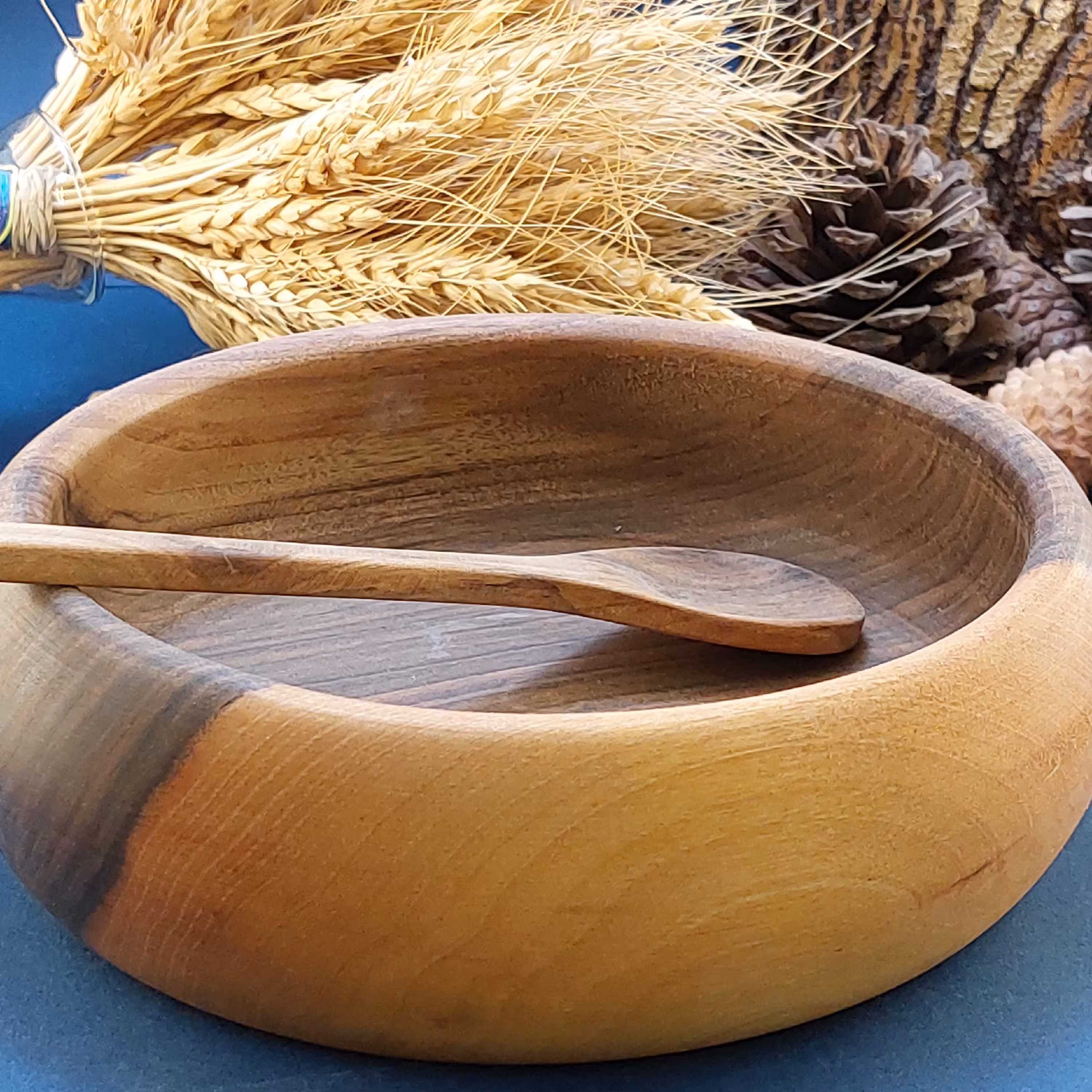 کاسه چوبی