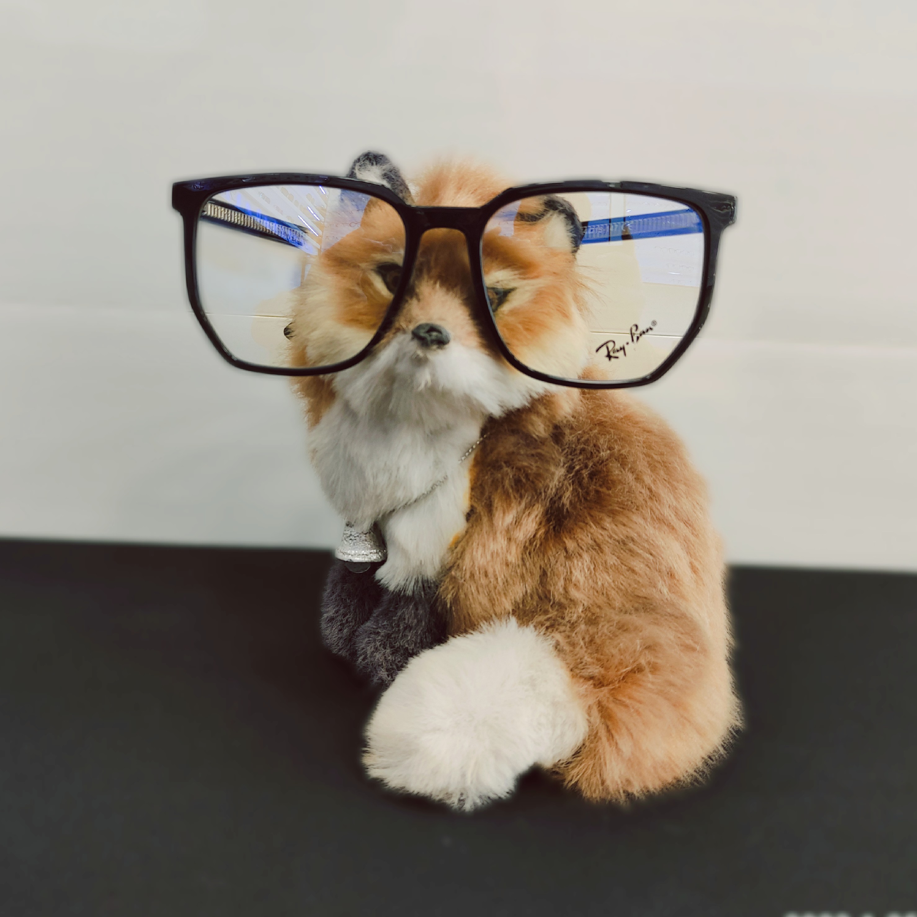 عینک طبی  کائوچویی شفاف مدل چند ضلعی اسپورت های های کپی درجه 1 مارک ری بن و از  جنس استات رنگ مشکی