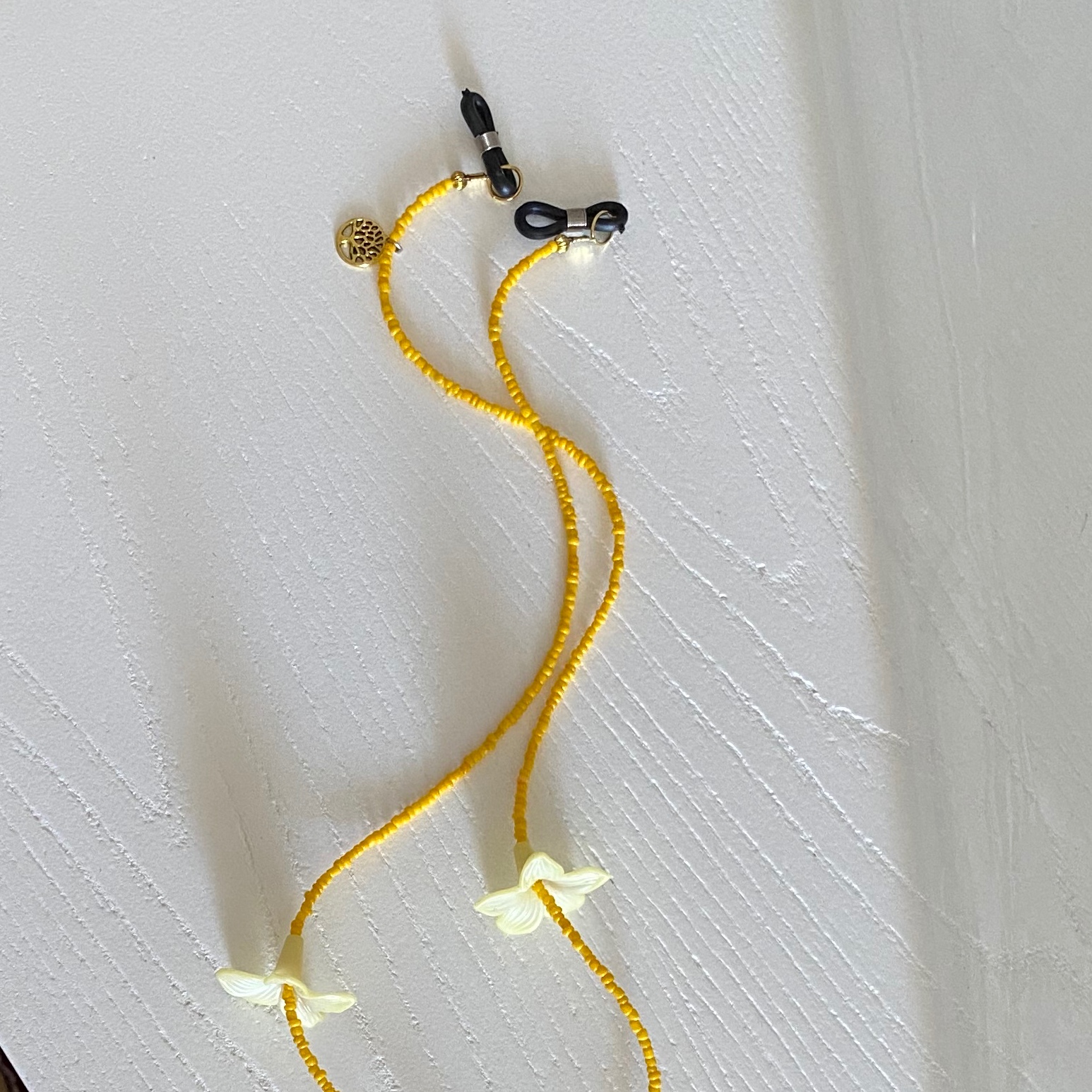 بندعینک منجوقی زردگلی بسیارجذاب