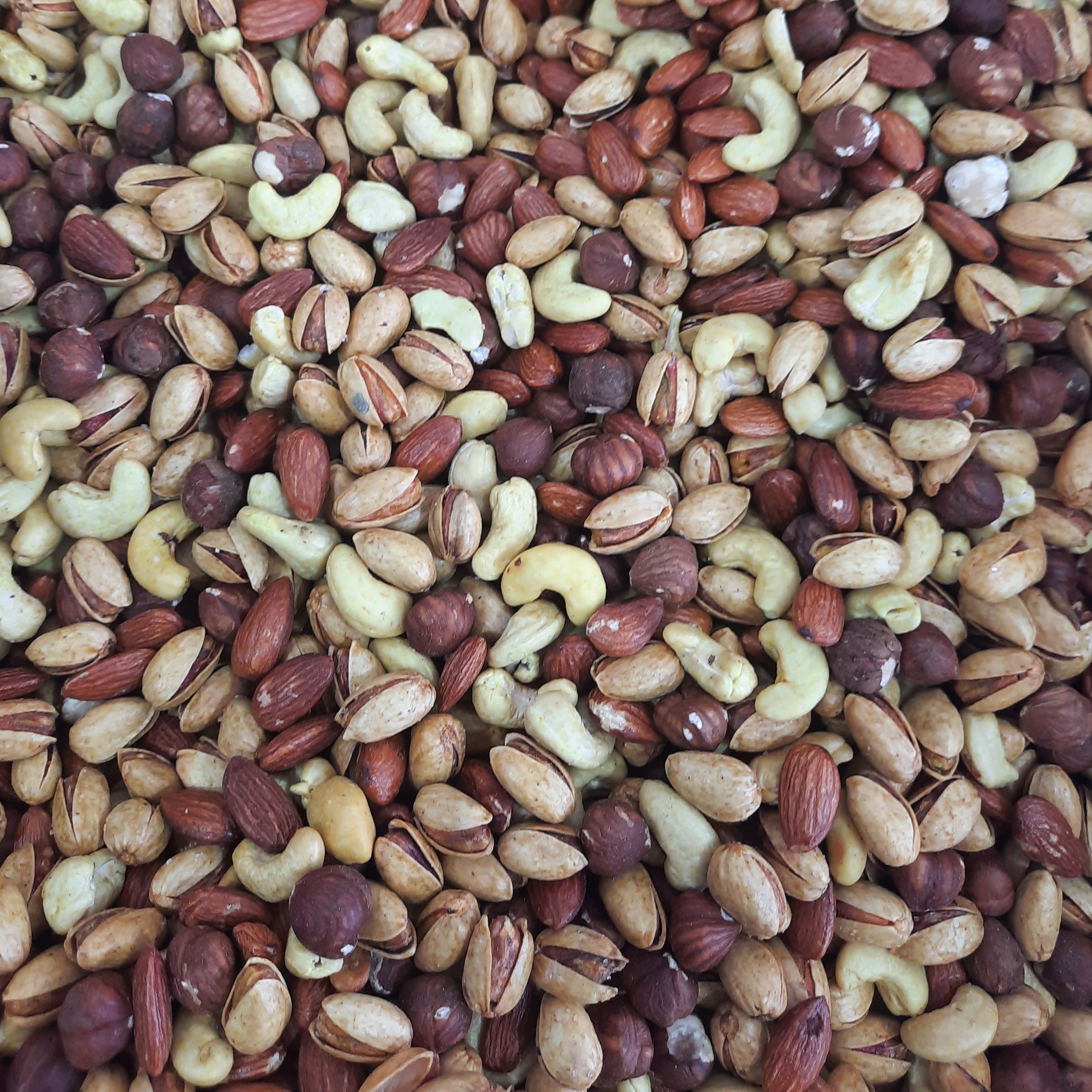 آجیل چهار مغز  درجه یک (پسته ، مغز بادام ، بادام هندی، مغز فندوق ) 250 گرمی