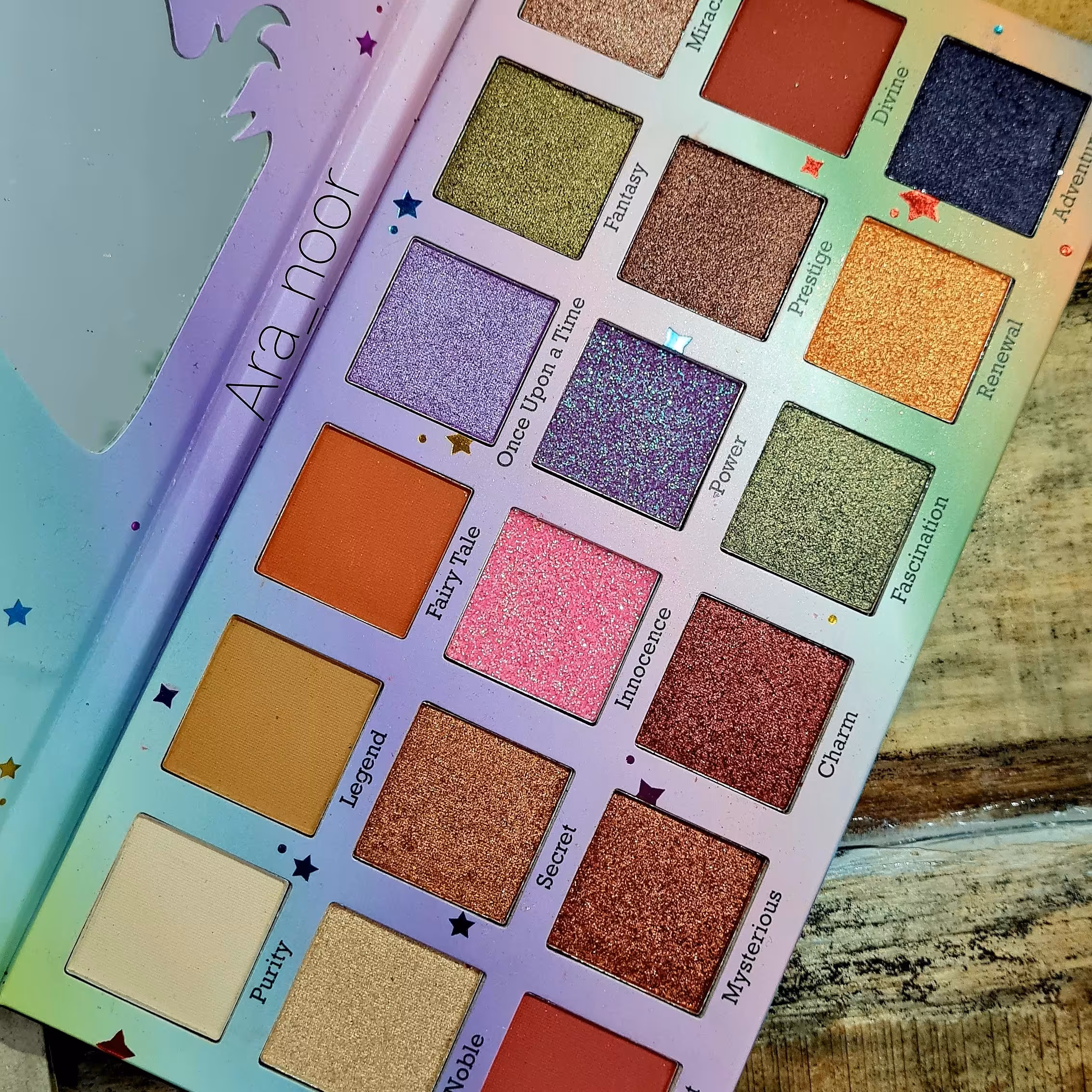 سایه چشم یونیکورن ( تکشاخ )