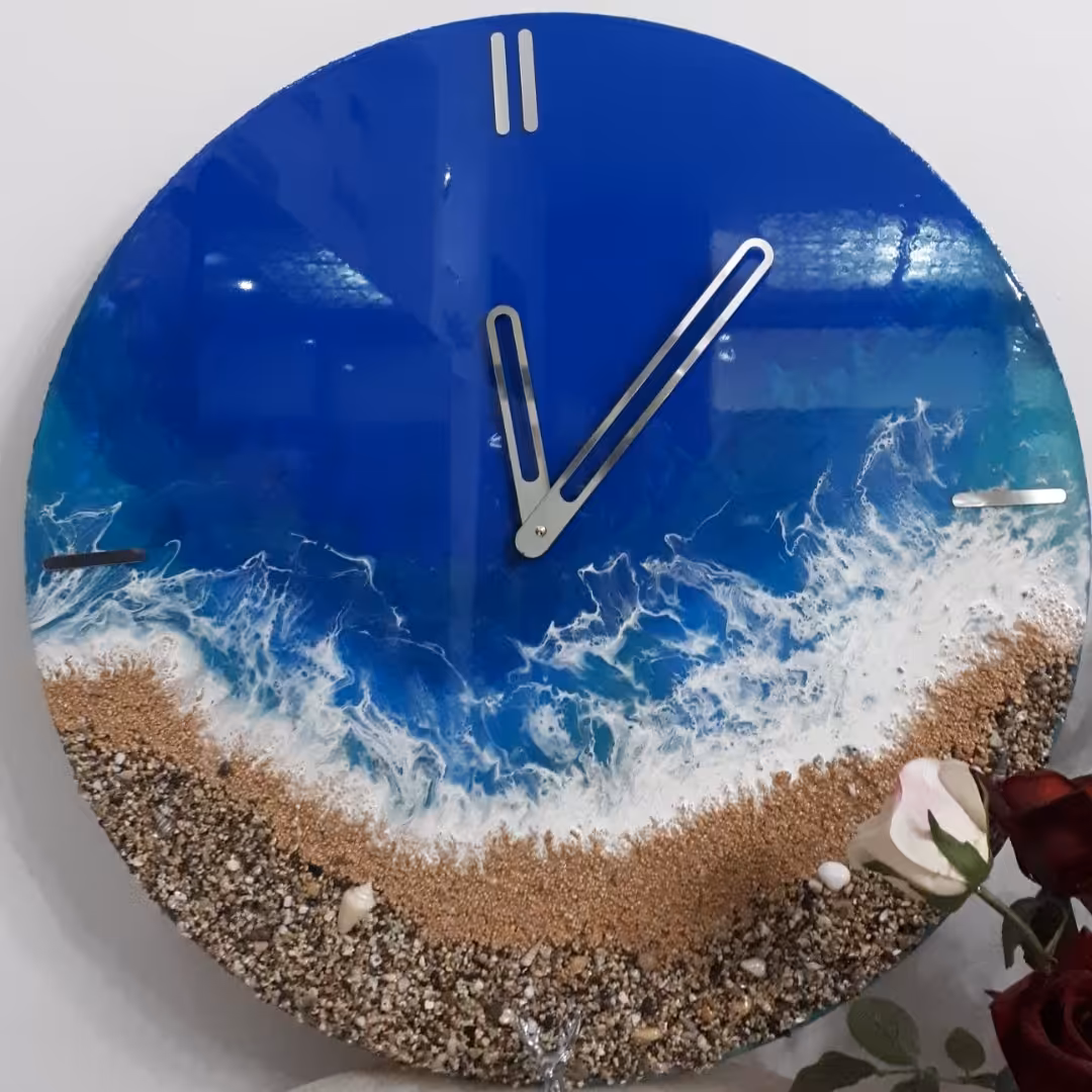 ساعت رزین بسیار زیبا 