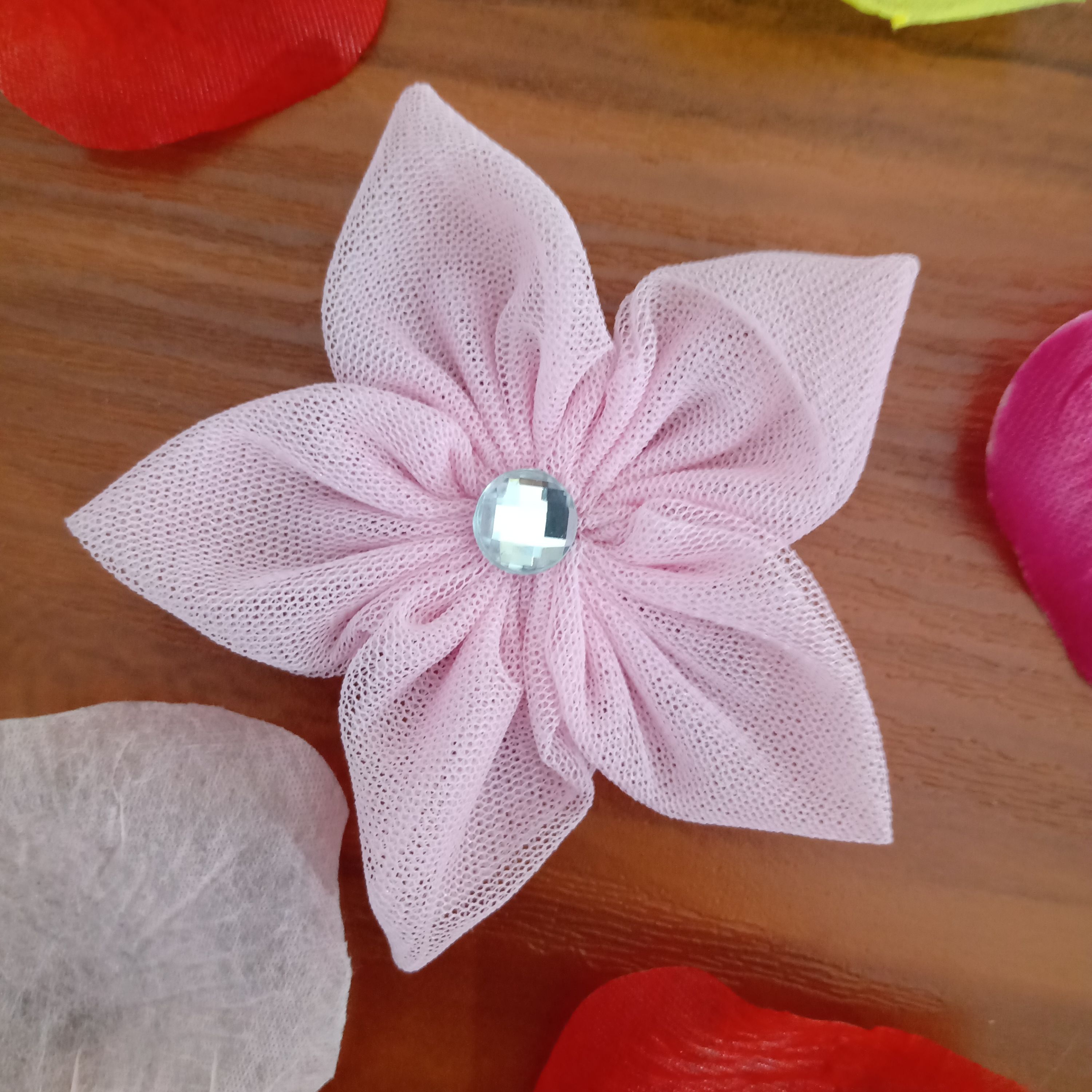 گل تزیینی خرجکار صورتی کد 114