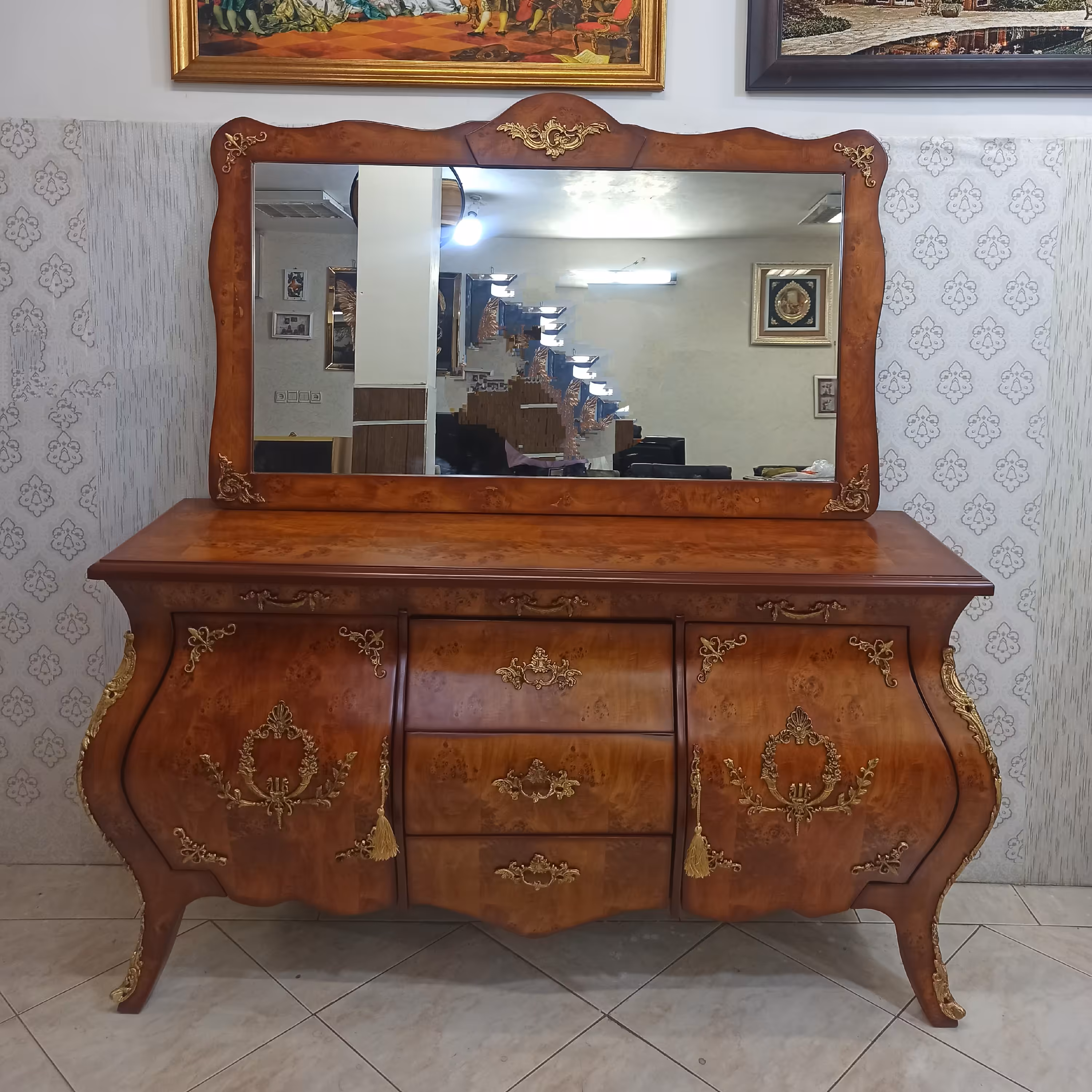 آینه کنسول خمره ای برنزکوب(پس کرایه) 