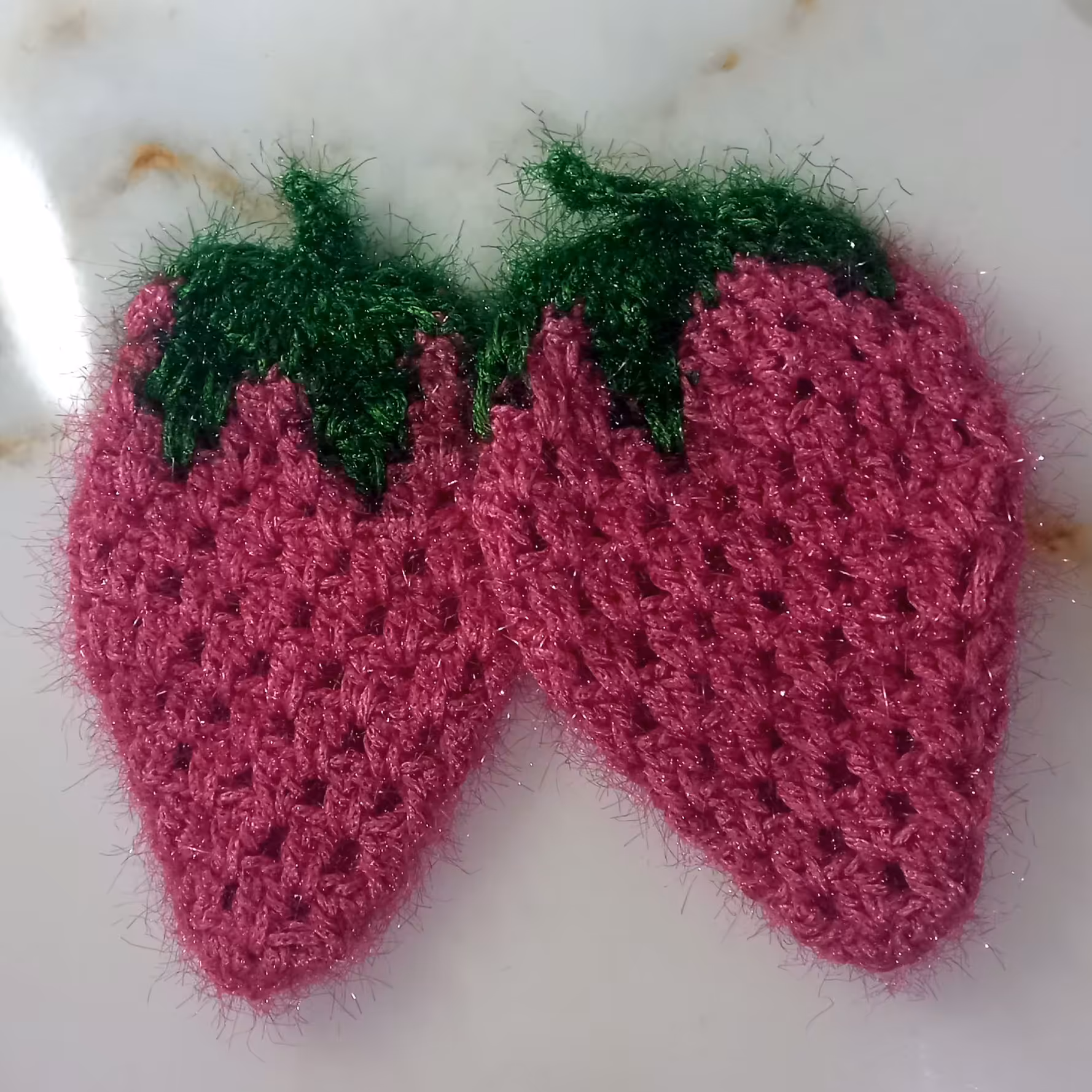 اسکاج طرح توت فرنگی