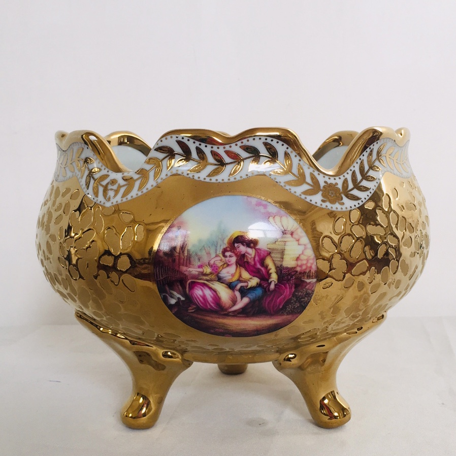 شکلات خوری سه پایه لیلی مجنون(پسکرایه)