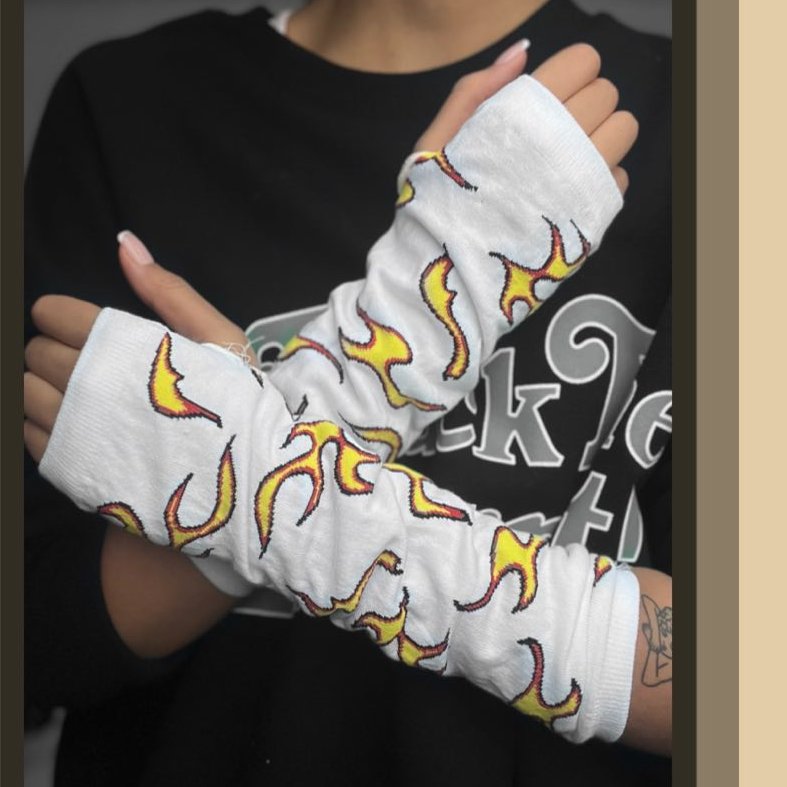 ساق دست اسپرت شعله زمینه سفید فری سایز