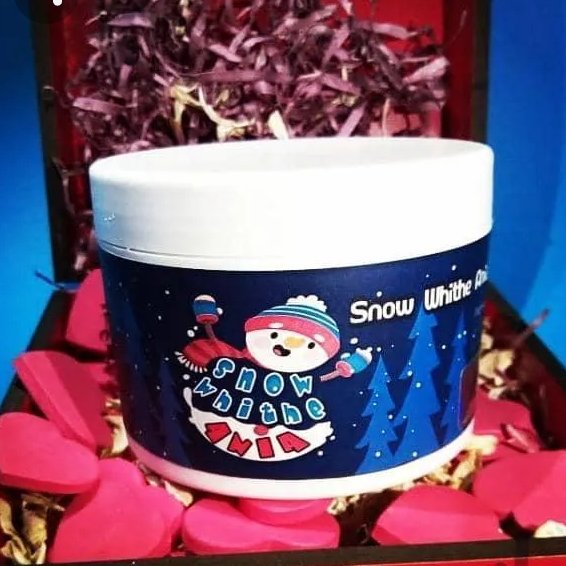 ماسک سفید برفی