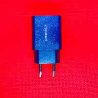 آداپتور  20 واتی از  برند momax مناسب برای آیفون و ایپد تعداد محدود 