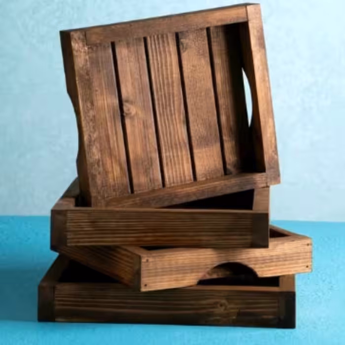 سینی چوبی دسته دار  چوب روس رنگ قهوه ای تیره ضد آب پوشش روغن گیاهی 