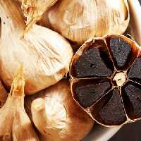 سیر سیاه اصل 500 گرم   