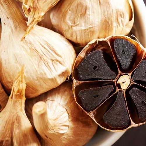 سیر سیاه اصل 500 گرم   