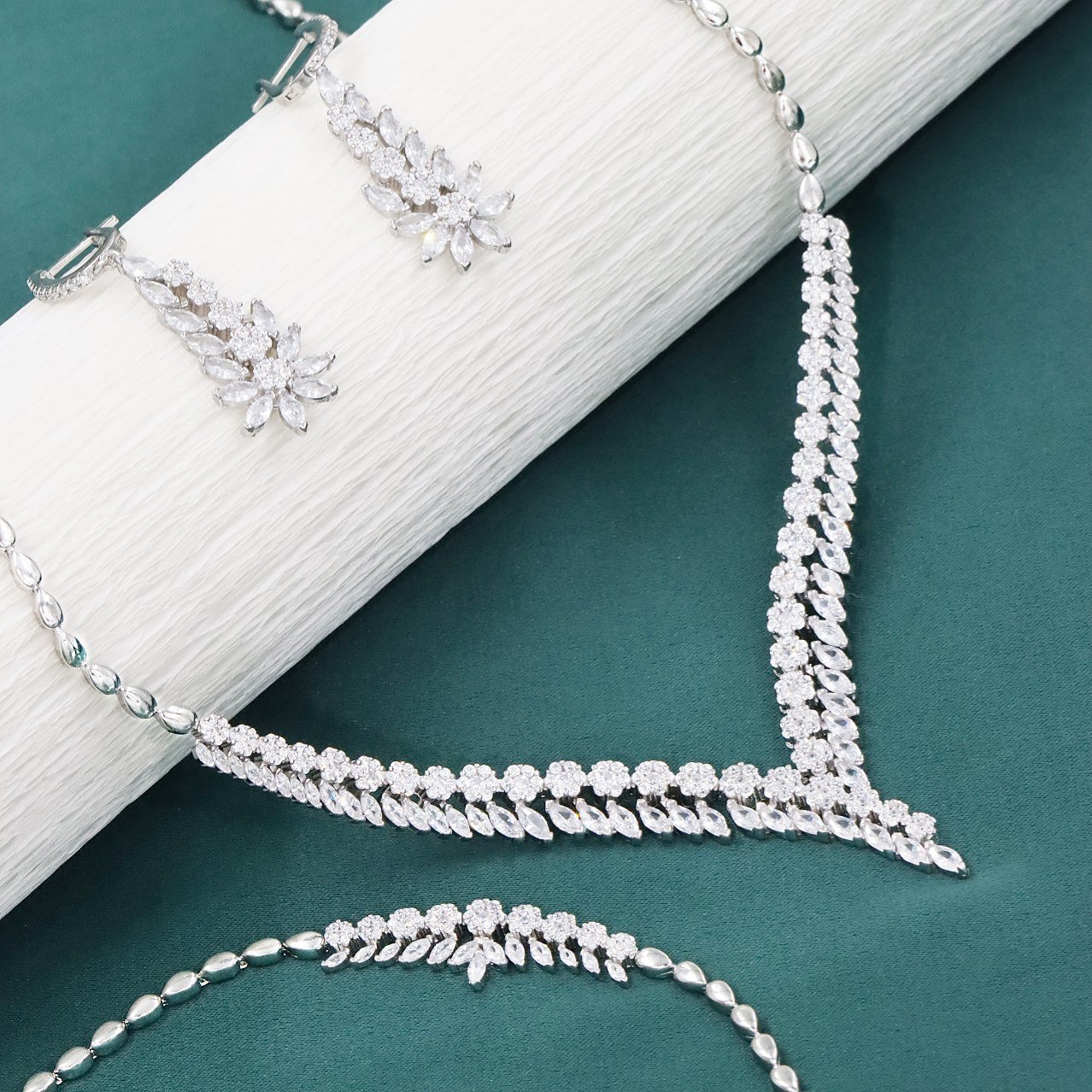 سرویس نقره آبکاری طلا جواهری 3