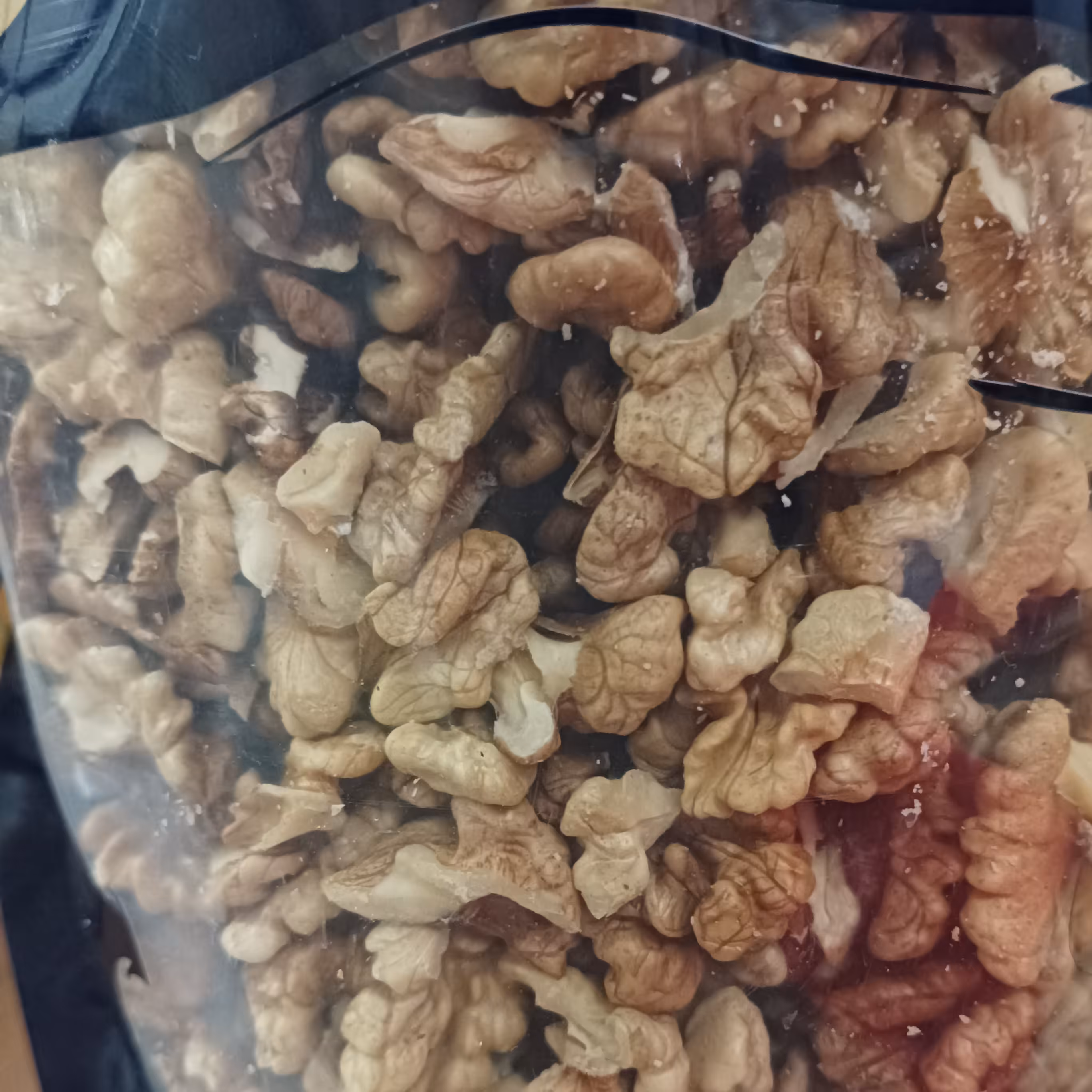 مغز گردوی  تازه  امسالی . اقلید . یک کیلویی