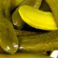 خیار شور نیم کیلویی 