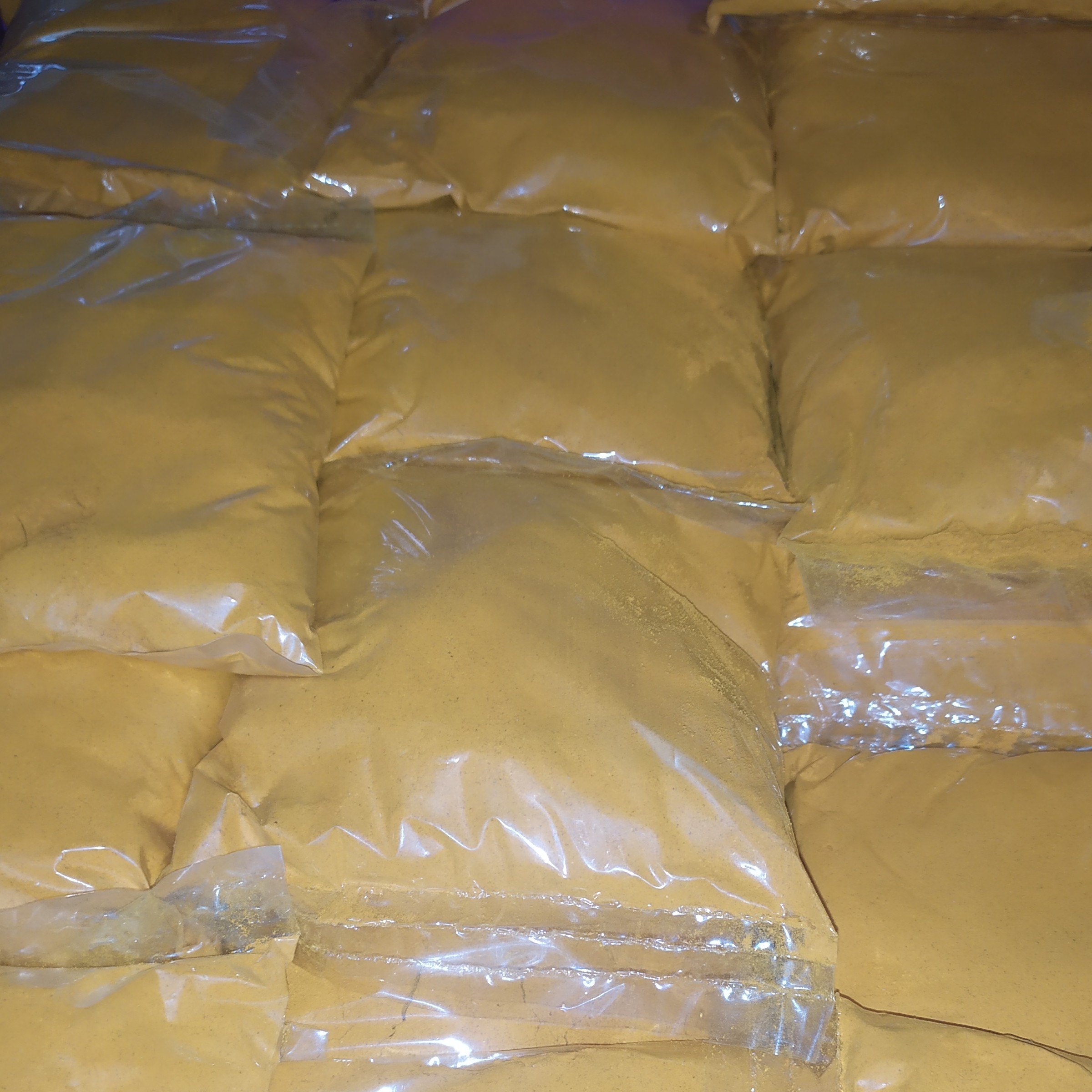 زرچوبه اعلا با رنگ زعفرانی بسته 100 گرمی 