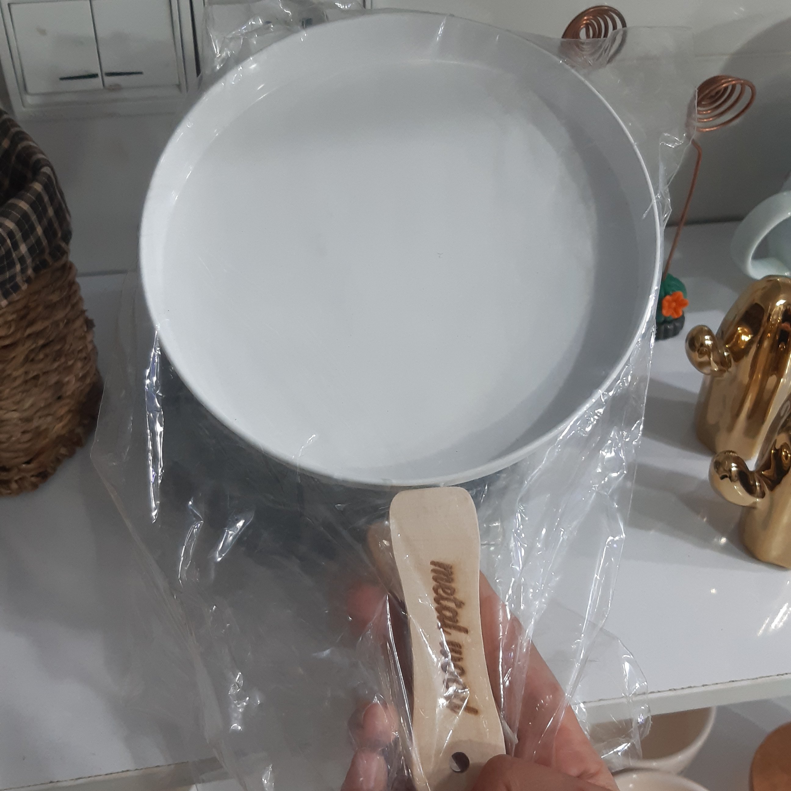 تابه فلزی دسته چوبی مشکی