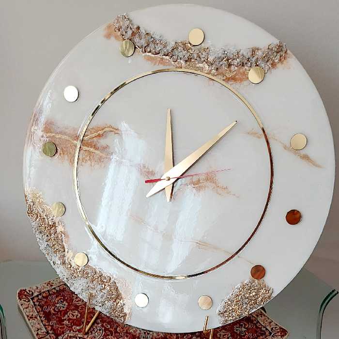 ساعت دیواری