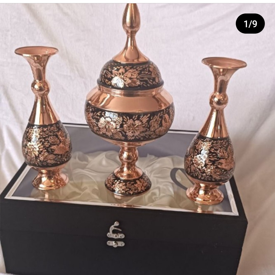 شکلات خوری و گلدان