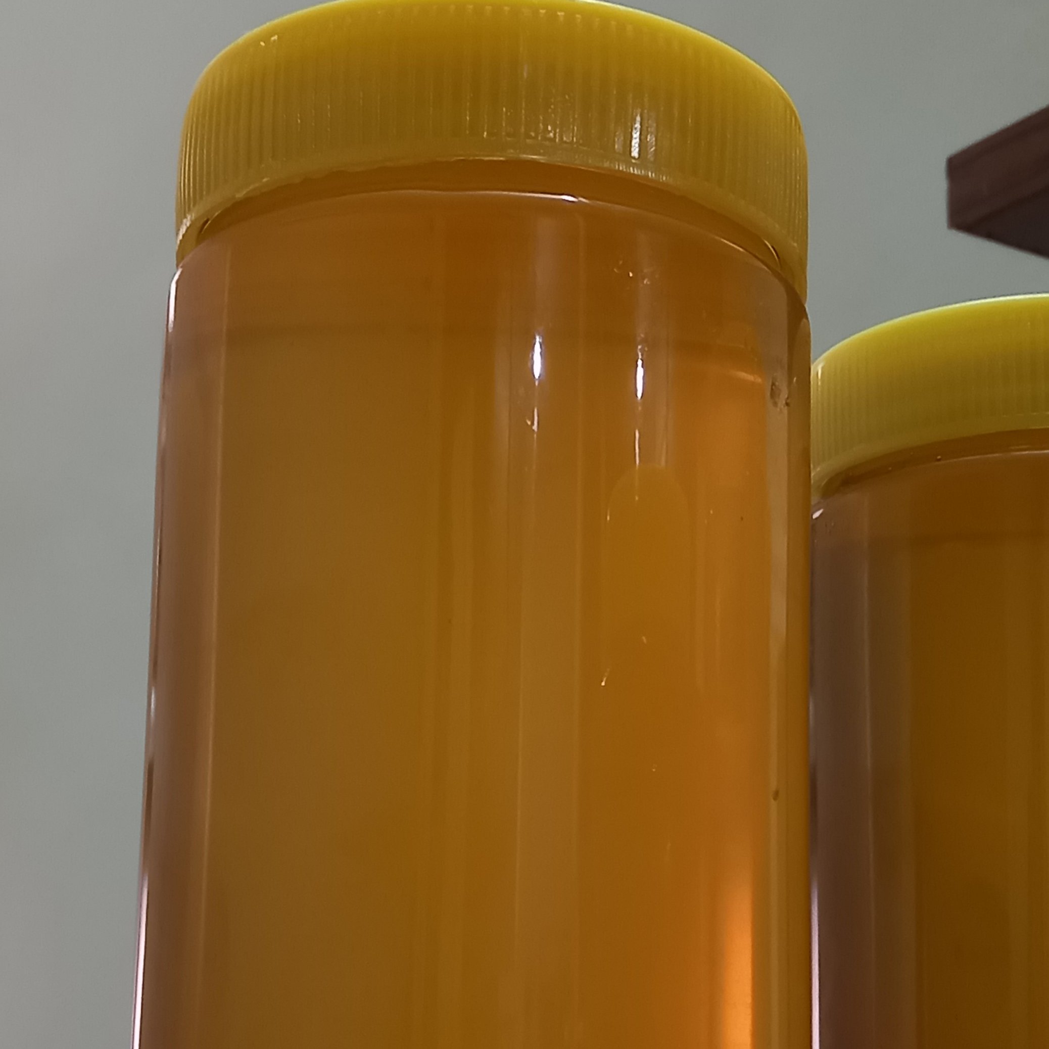 عسل گیاهی طبیعی مناسب حتی برای دیابتی ها ، بهترین بهبود دهنده ی زخم ، بهترین دارو. با ساکاروز زیر3