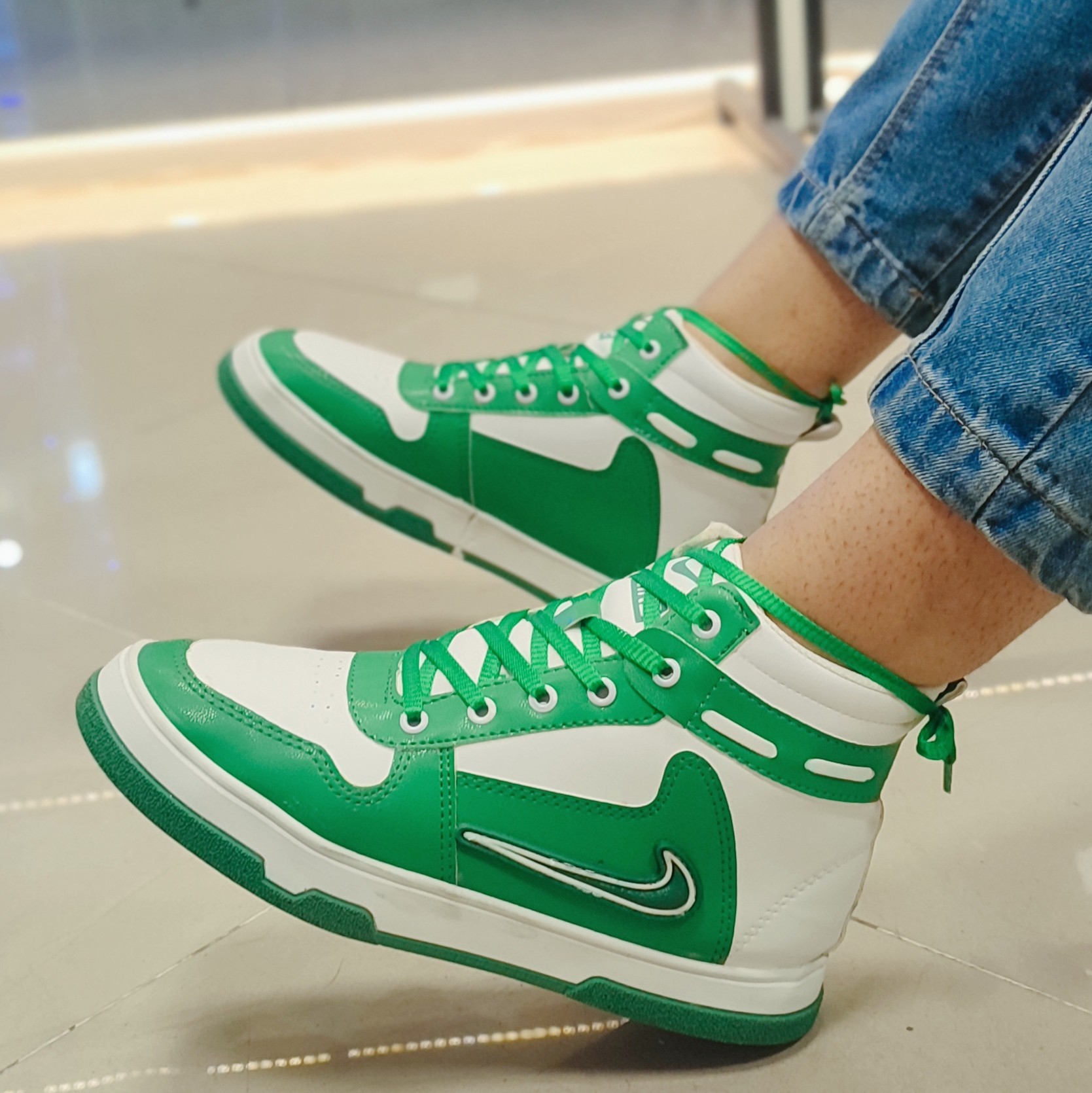 کتونی ساق بلند نایک