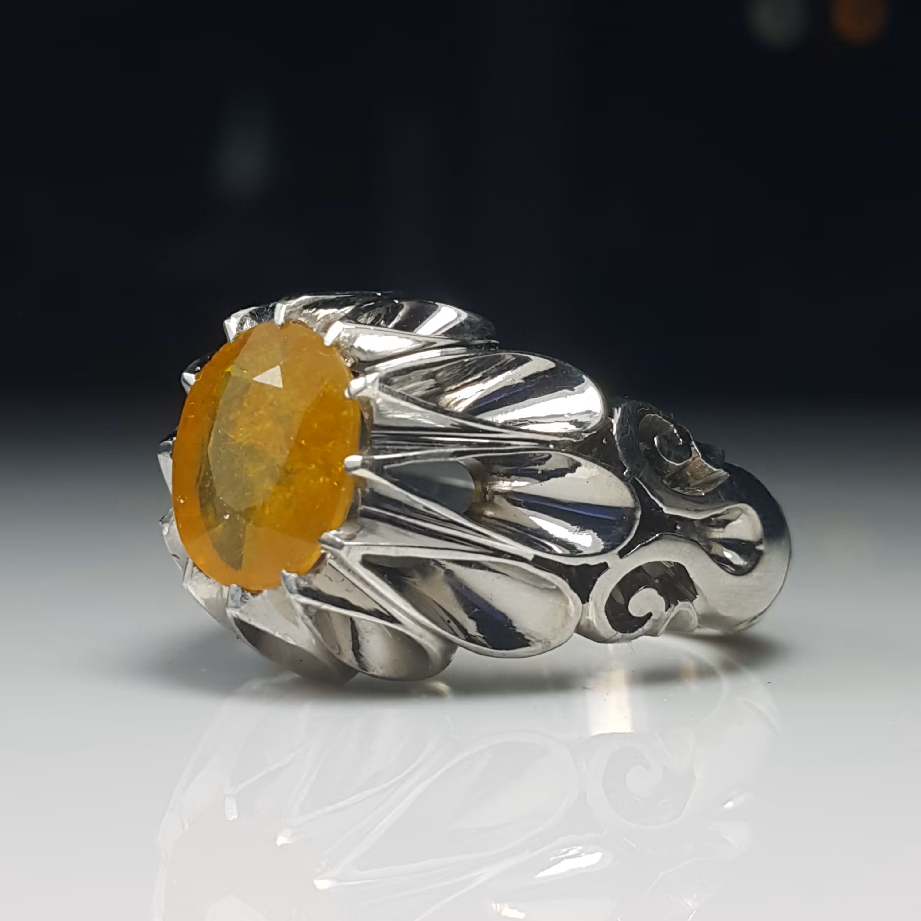 انگشتر یاقوت زرد (1)