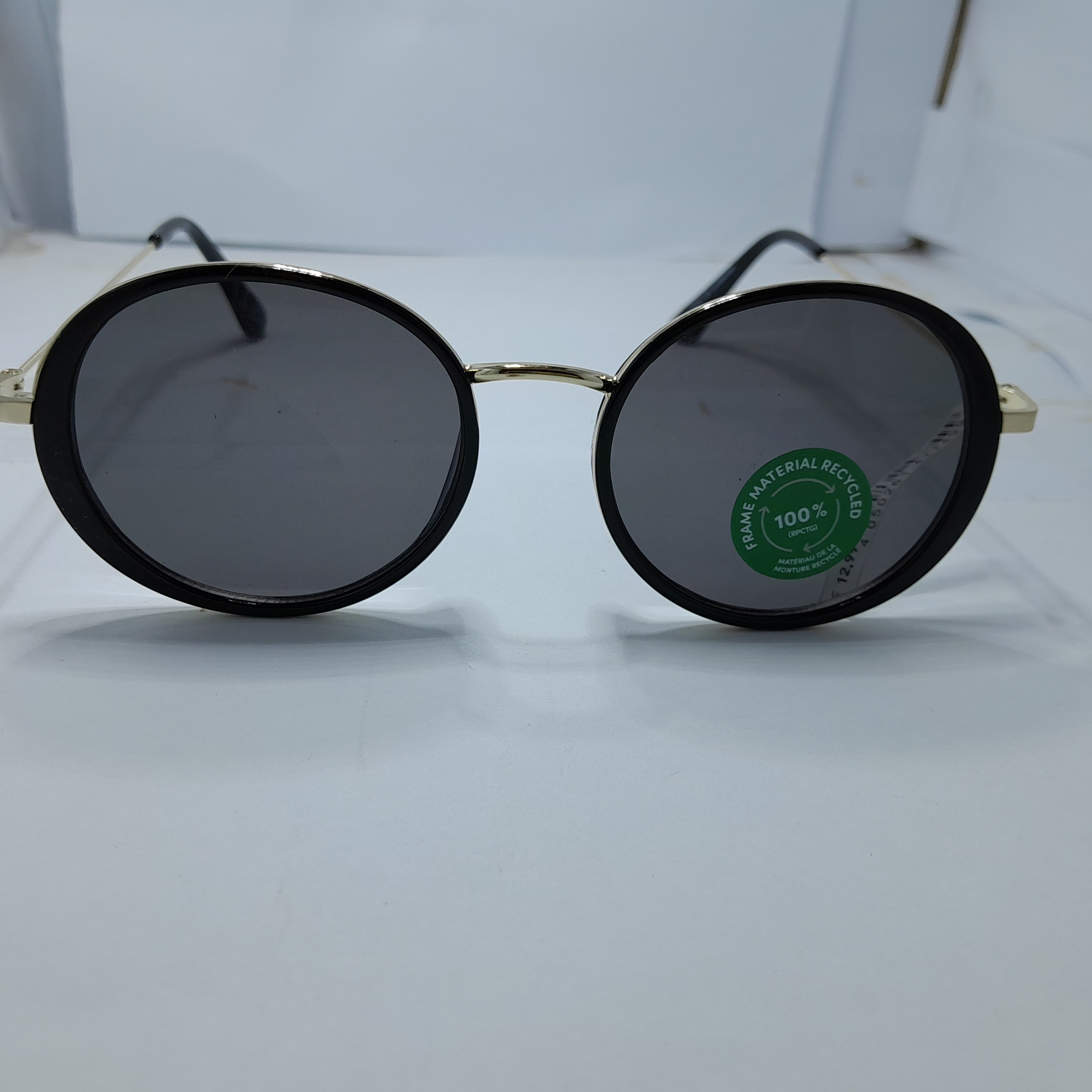 عینک آفتابی اسپرت مناسب برای خانم ها و آقایان  جنس فلزی 