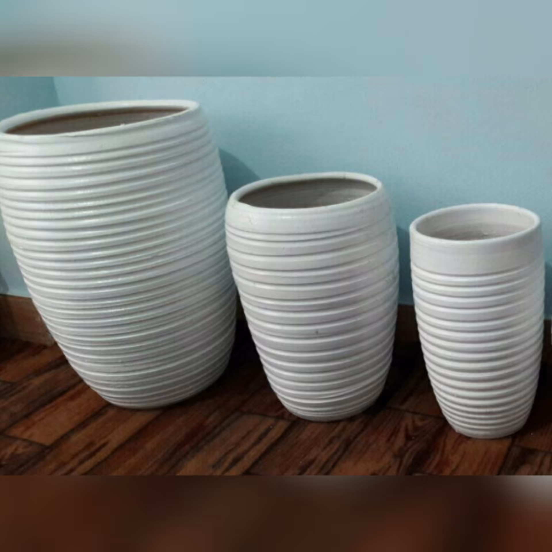 گلدان سفالی استوانه فنری  سفید 3تایی (ارسال  رایگان به نوشهر و چالوس)