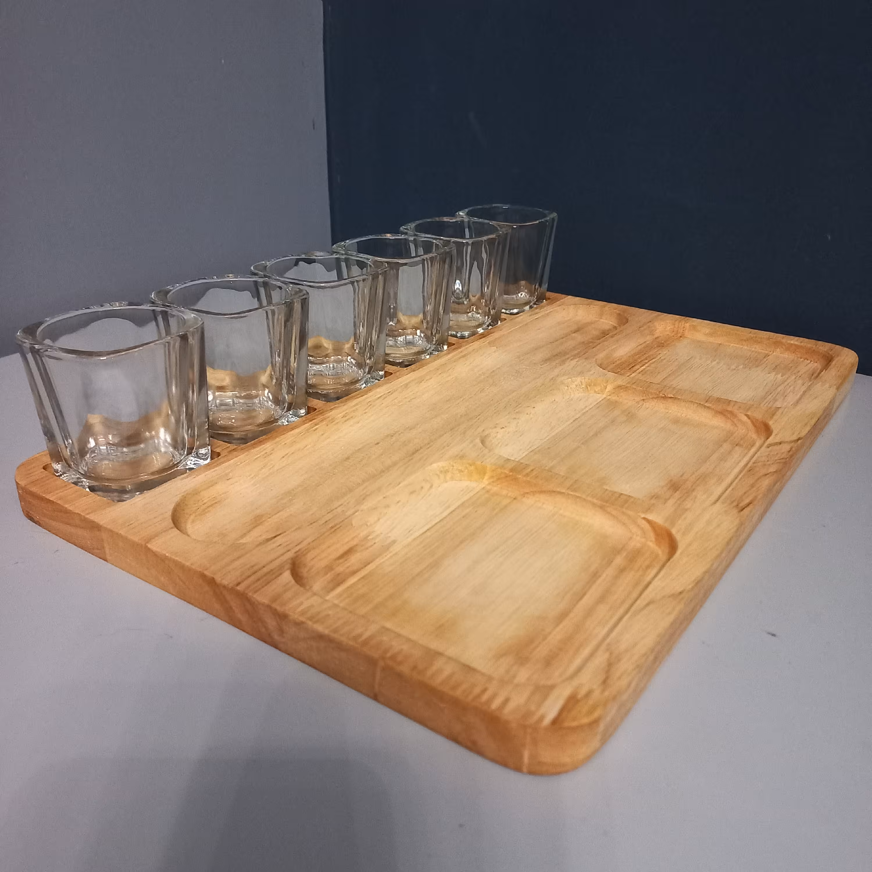 جعبه نوشیدنی  چوبی 