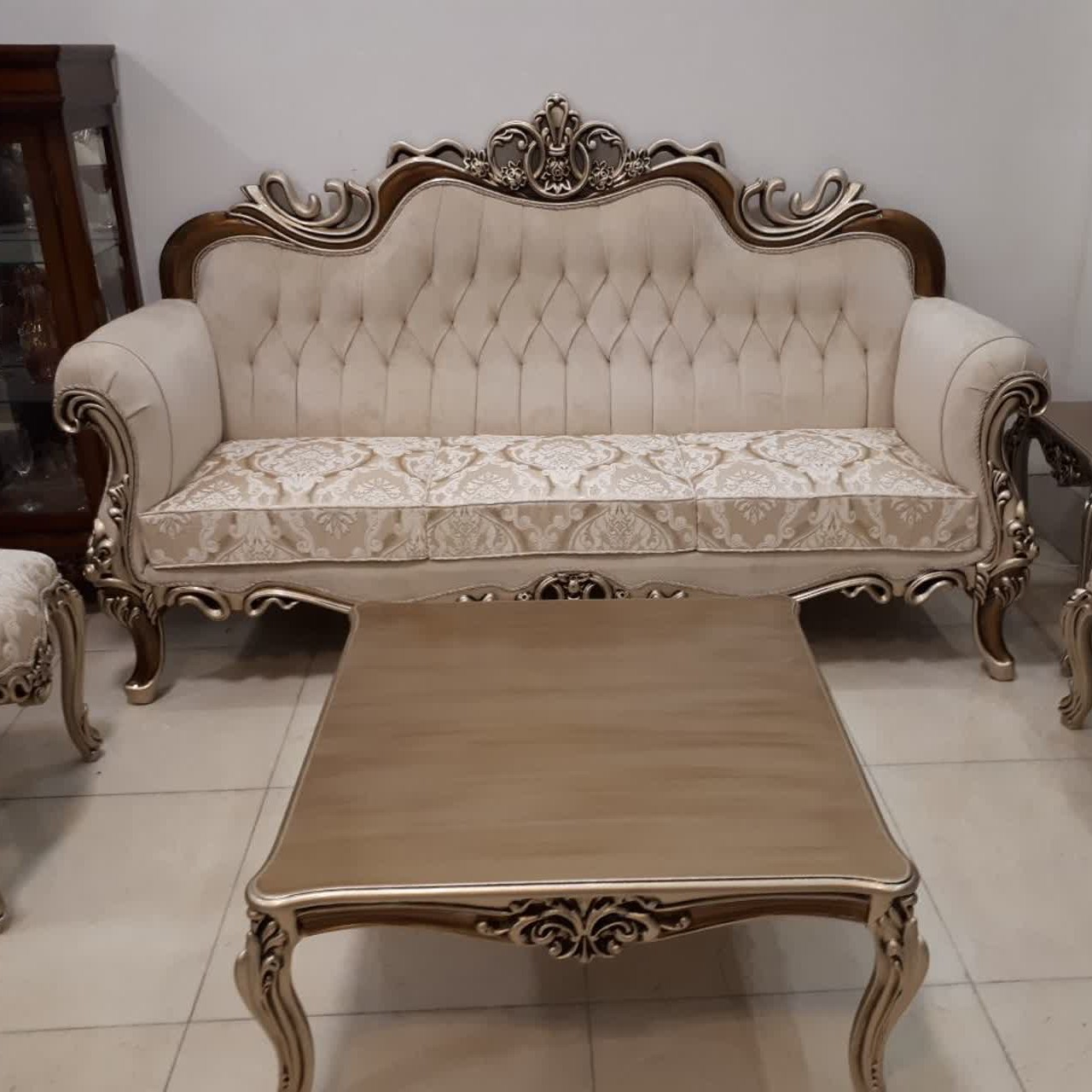 مبل سلطنتی افسون
